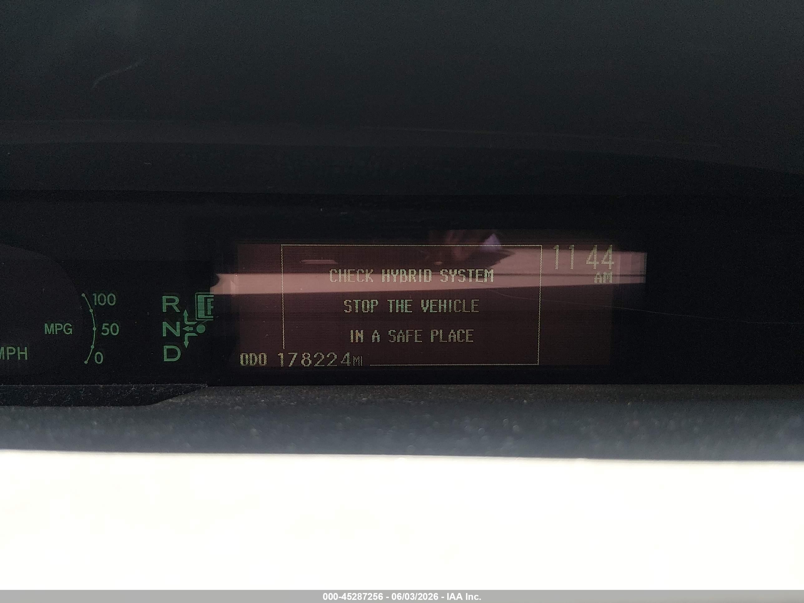 2015 Toyota Prius One Белый vin: JTDKN3DU4F1960773