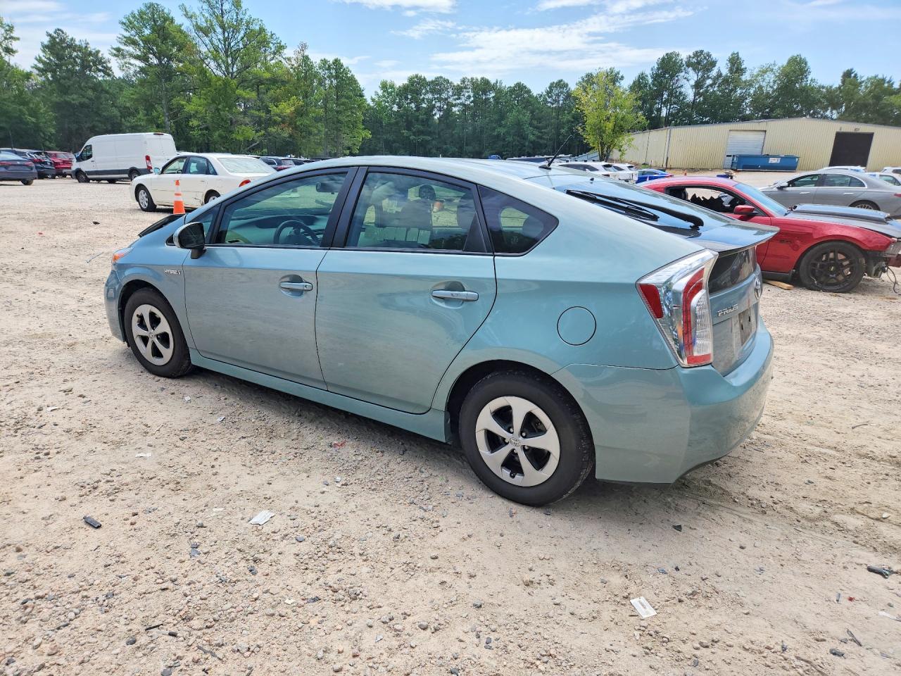 2015 Toyota Prius Two Серебряный vin: JTDKN3DU4F1980912