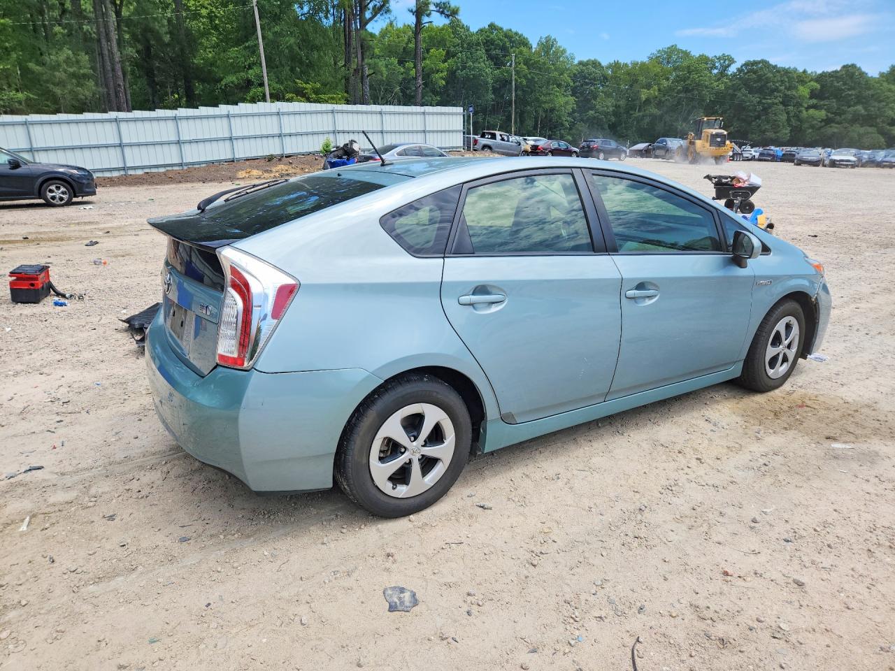 2015 Toyota Prius Two Серебряный vin: JTDKN3DU4F1980912