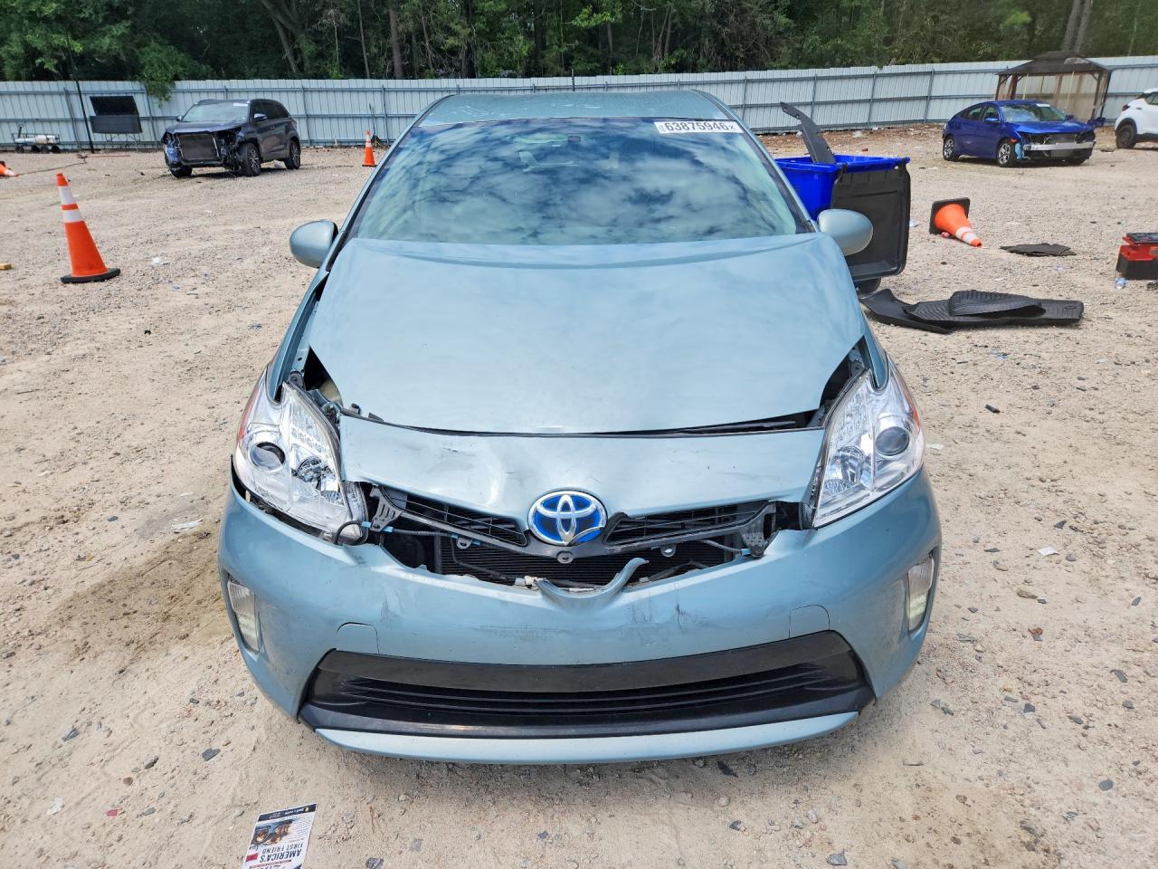 2015 Toyota Prius Two Серебряный vin: JTDKN3DU4F1980912
