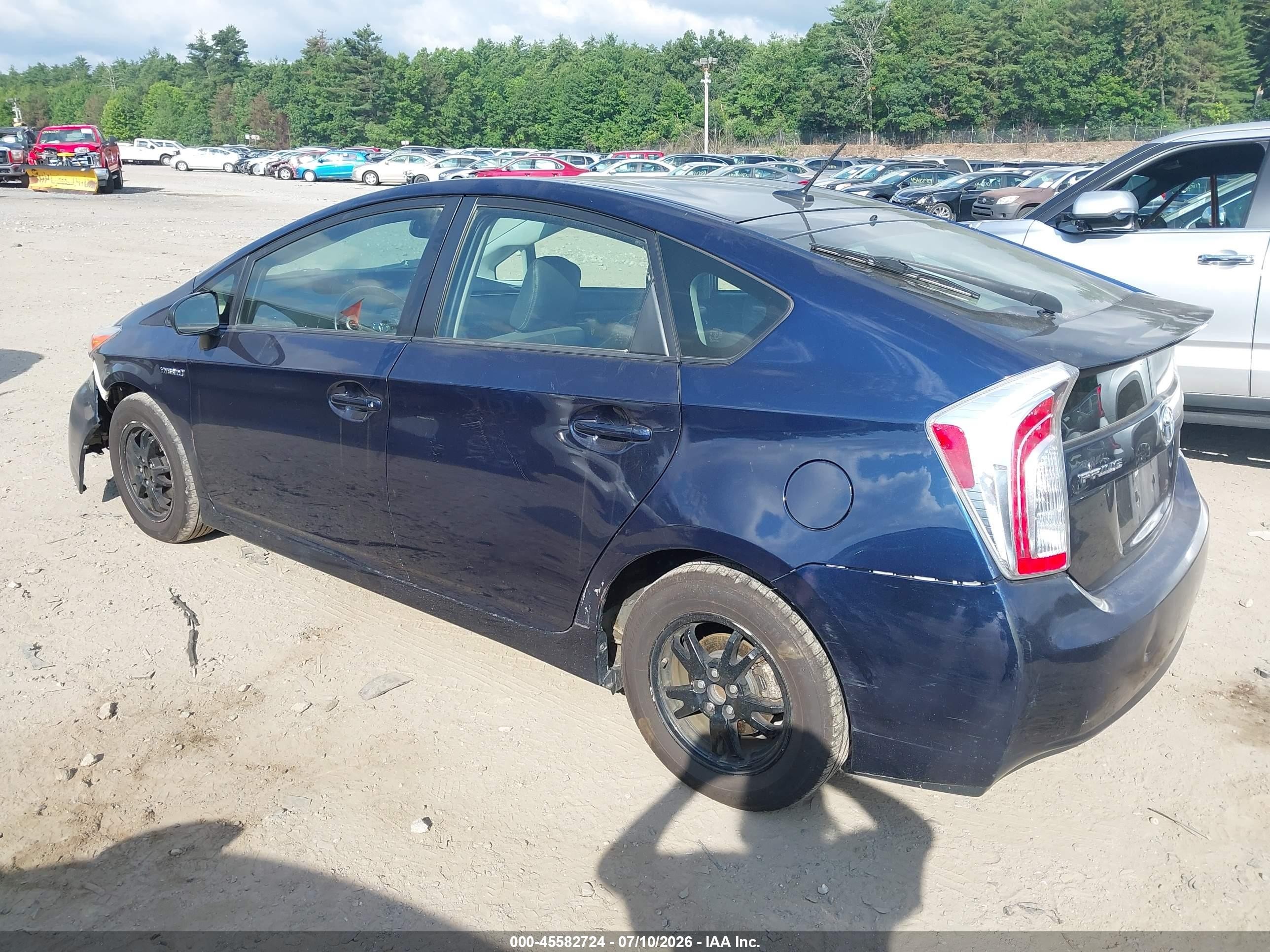 2015 Toyota Prius Four Blue vin: JTDKN3DU4F1982000