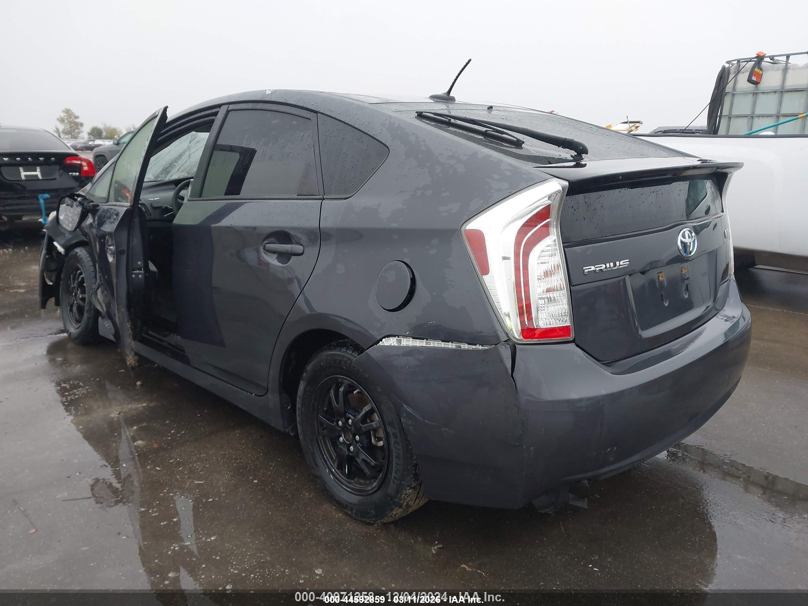 2015 Toyota Prius   Gray vin: JTDKN3DU4F1994356