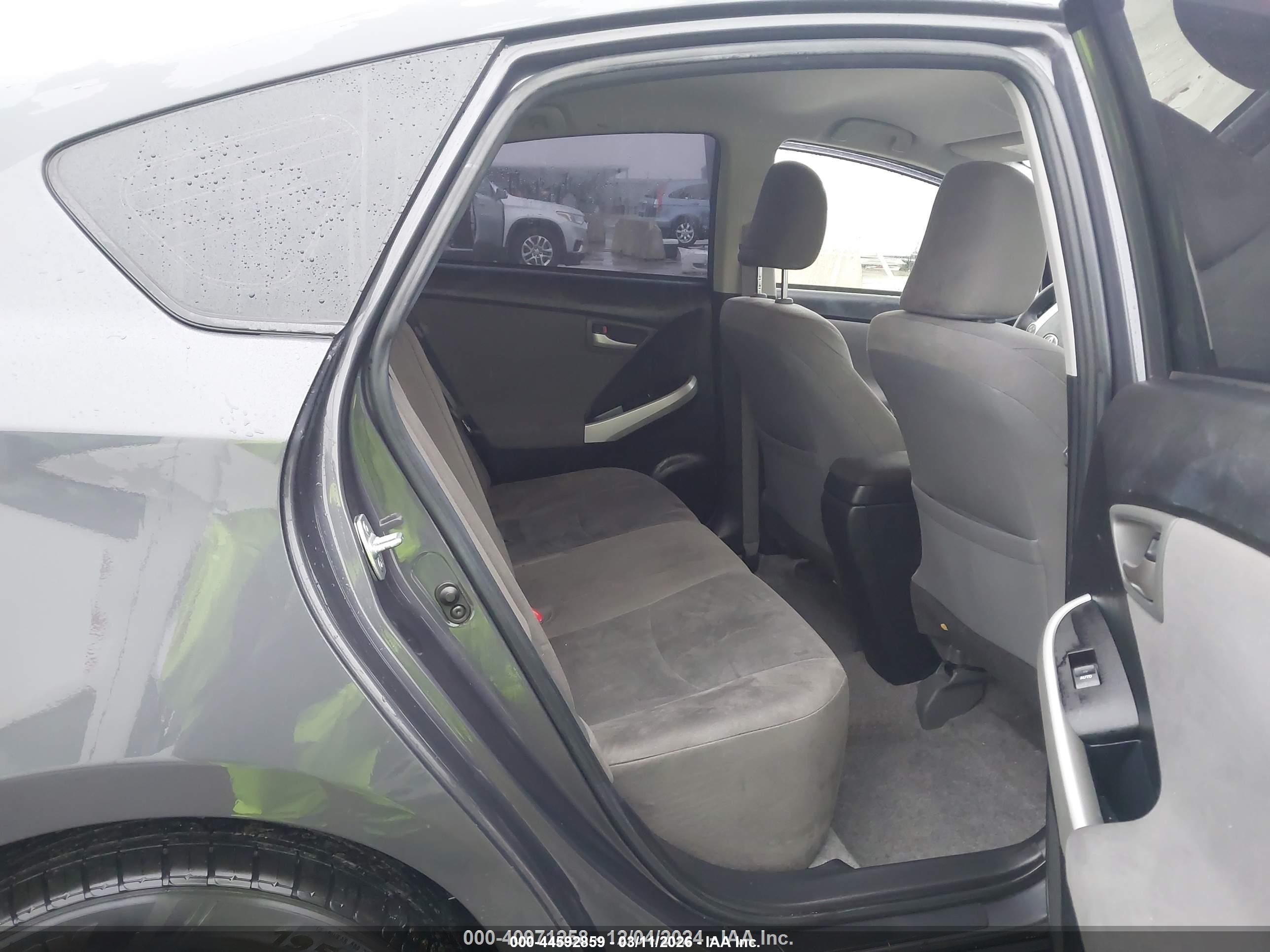 2015 Toyota Prius   Gray vin: JTDKN3DU4F1994356