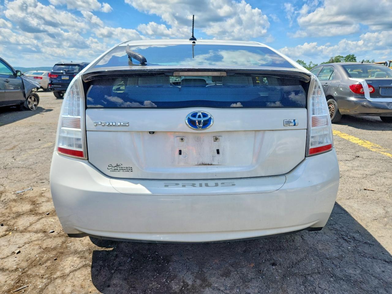 2010 Toyota Prius Iii White vin: JTDKN3DU5A0052329