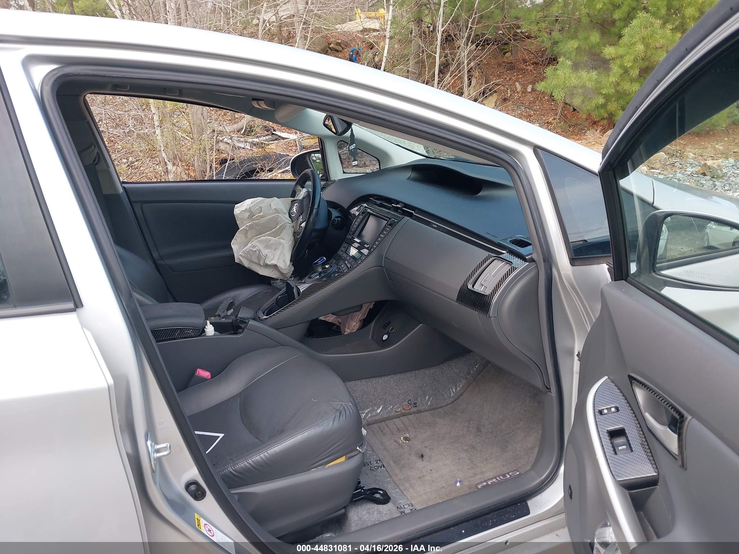 2010 Toyota Prius V Серебряный vin: JTDKN3DU5A0091793