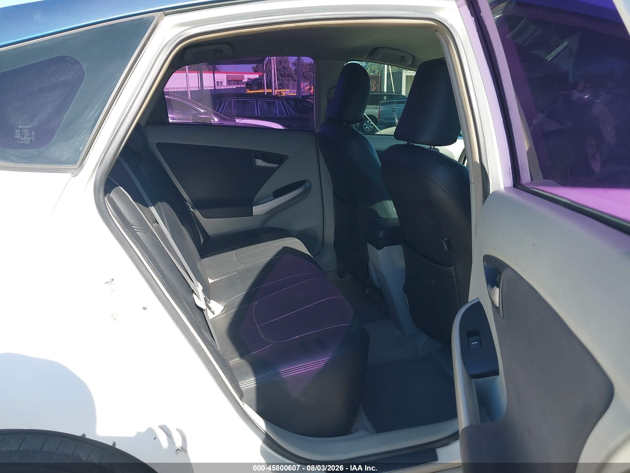 2010 Toyota Prius Ii Белый vin: JTDKN3DU5A0098811
