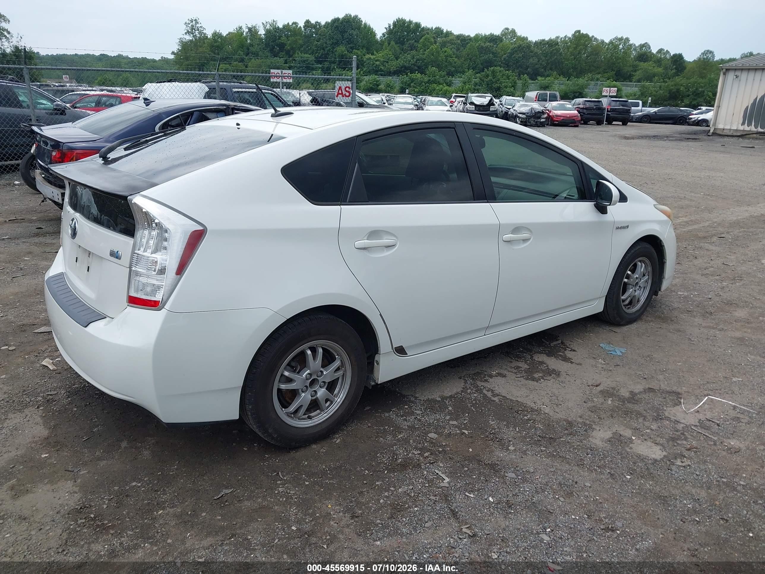 2010 Toyota Prius Iii White vin: JTDKN3DU5A0109421
