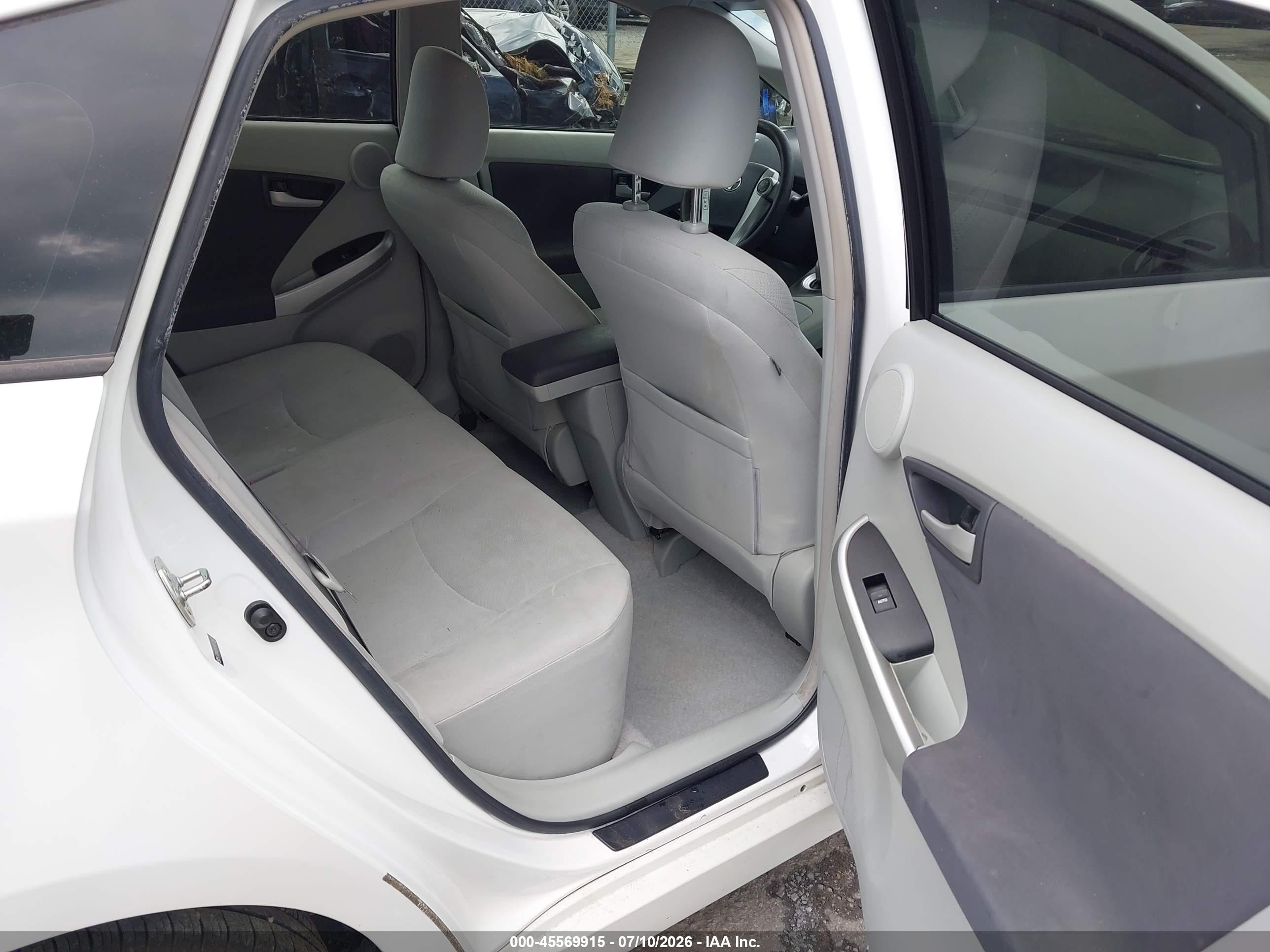 2010 Toyota Prius Iii White vin: JTDKN3DU5A0109421