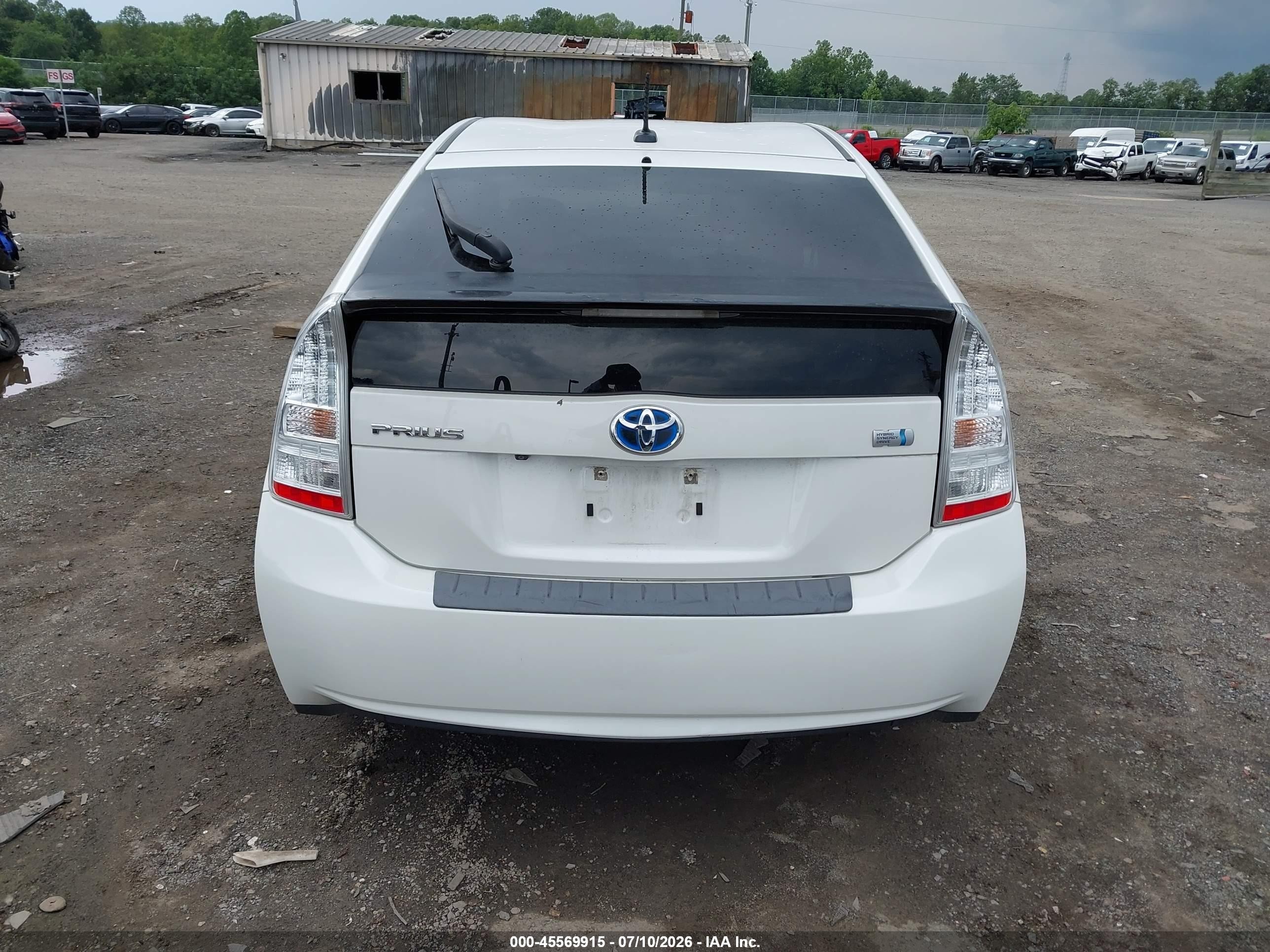 2010 Toyota Prius Iii White vin: JTDKN3DU5A0109421