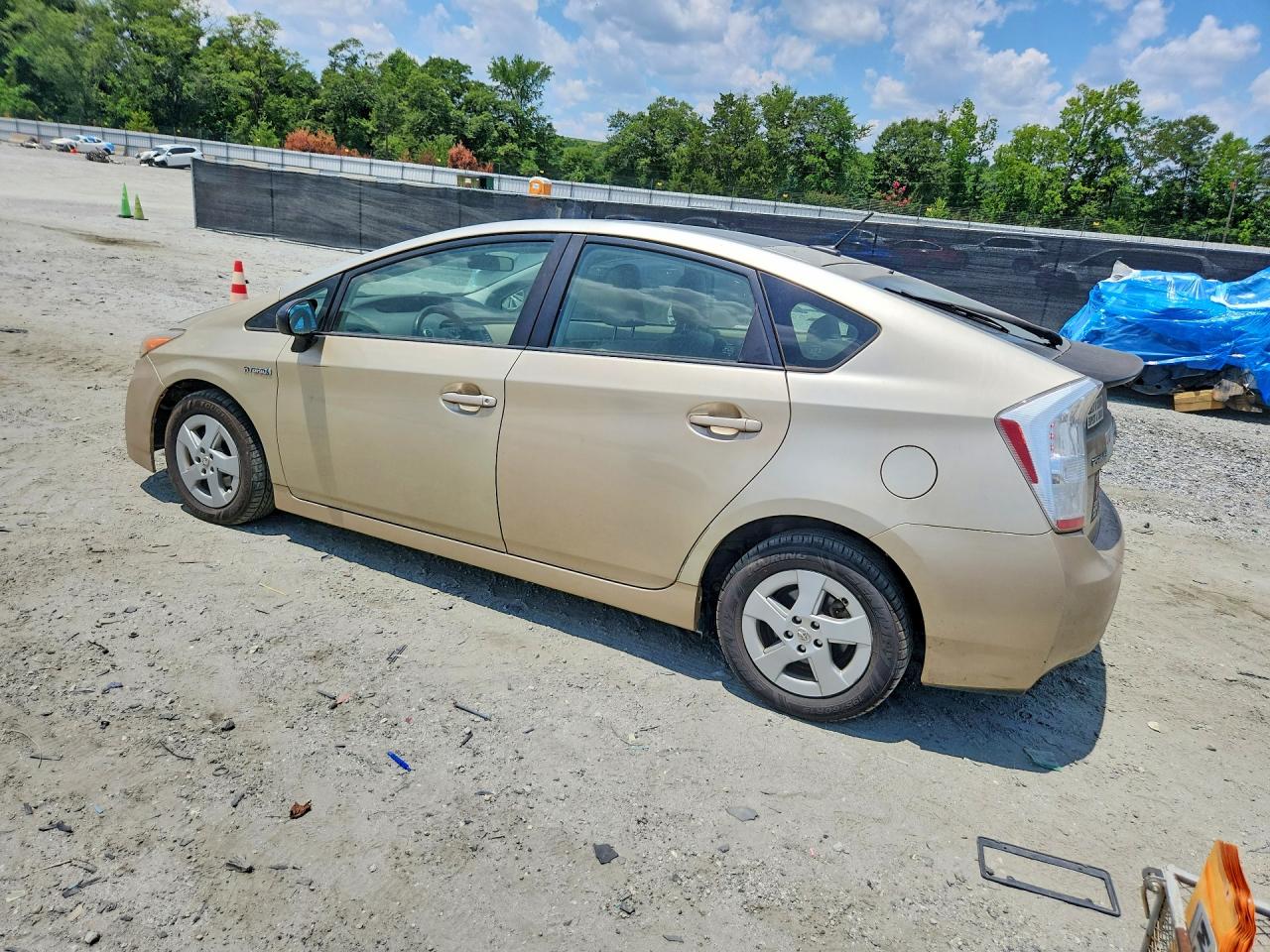 2010 Toyota Prius Iii Beige vin: JTDKN3DU5A0215111
