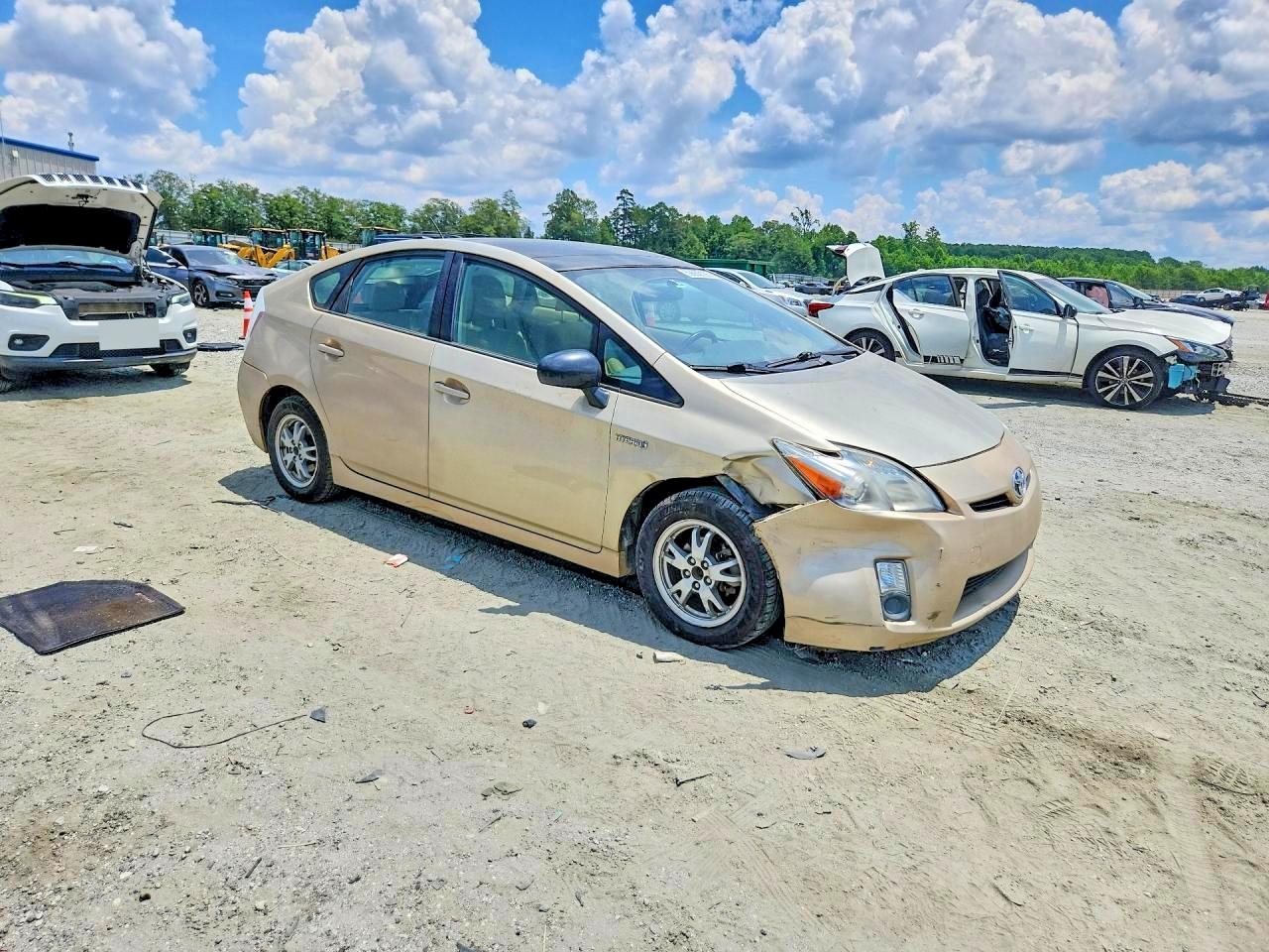 2010 Toyota Prius Iii Beige vin: JTDKN3DU5A0215111