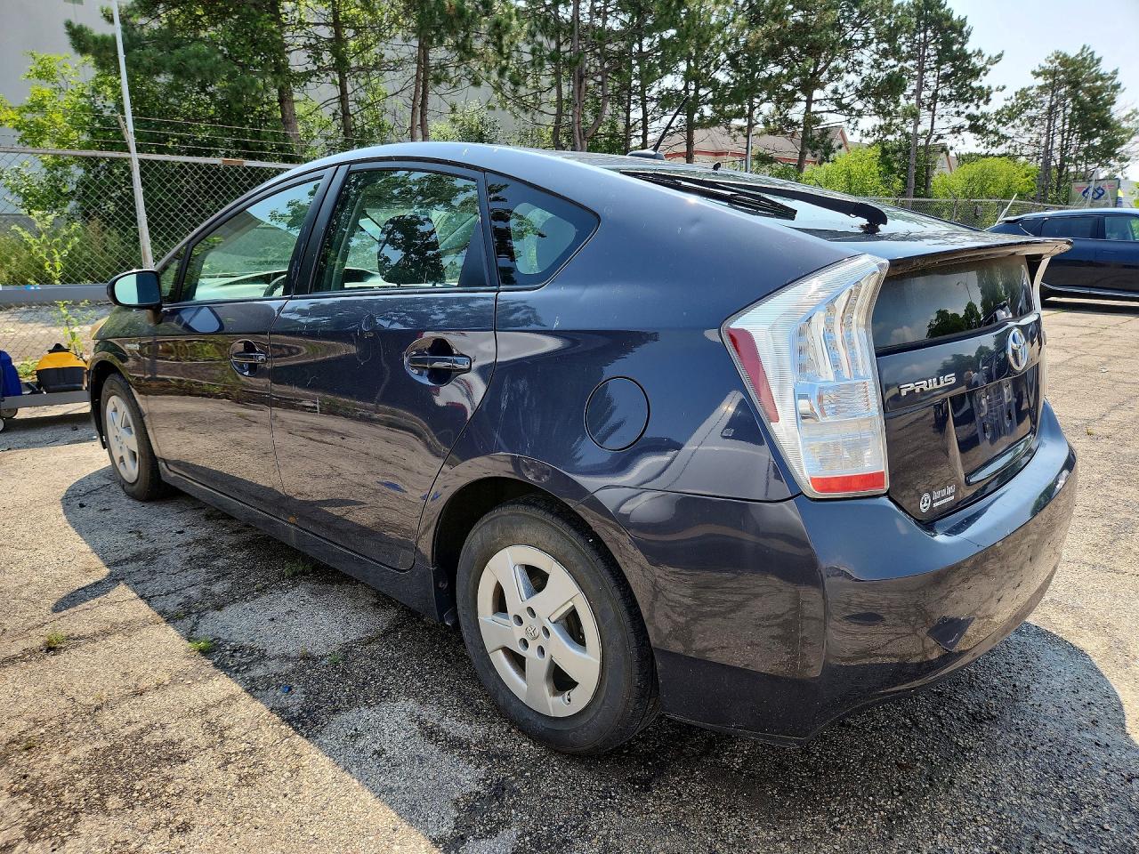 2010 Toyota Prius Iii Gray vin: JTDKN3DU5A0219353