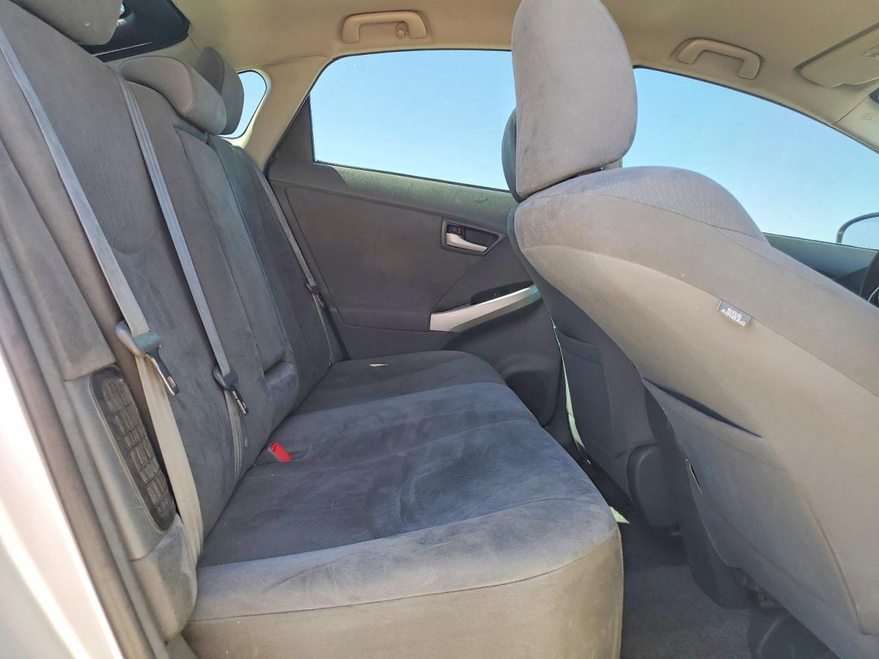 2010 Toyota Prius Iii Серебряный vin: JTDKN3DU5A1003674