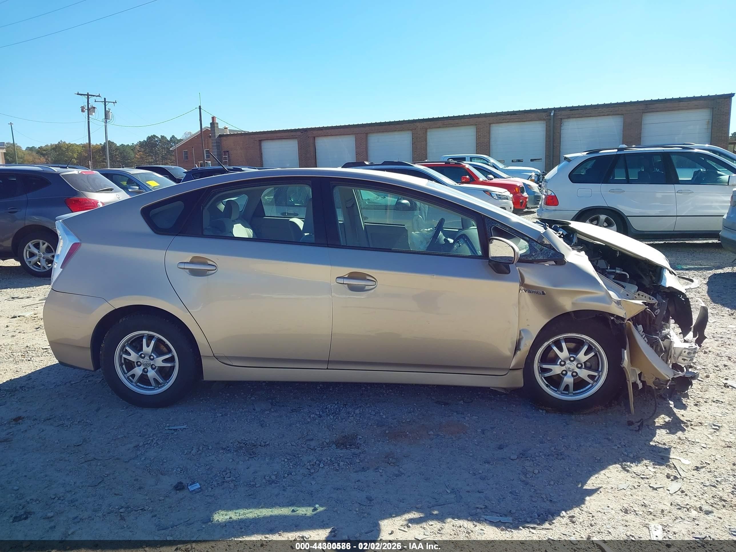 2010 Toyota Prius Iii Champagne vin: JTDKN3DU5A1019194