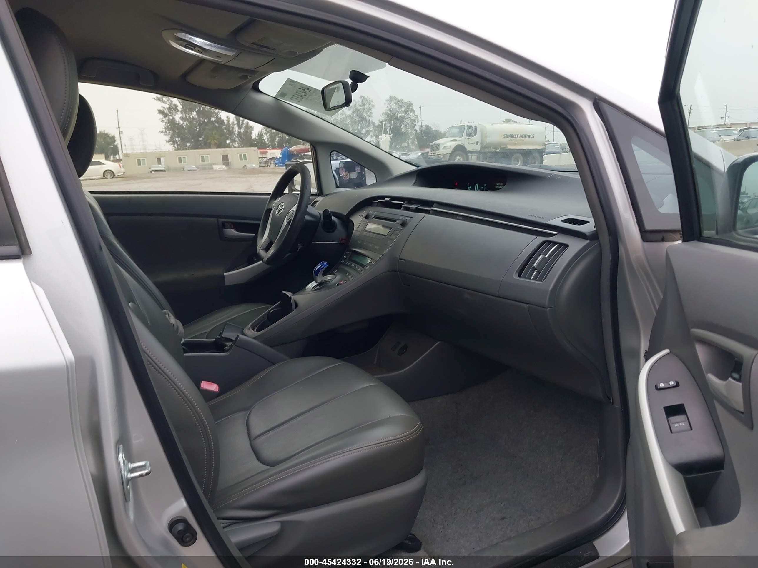 2010 Toyota Prius Ii Silver vin: JTDKN3DU5A1307488