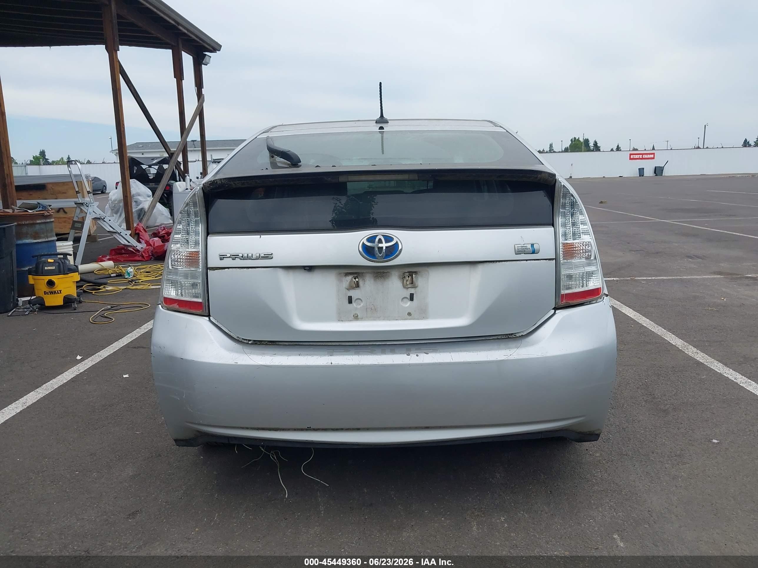 2010 Toyota Prius Iii Silver vin: JTDKN3DU5A5090484