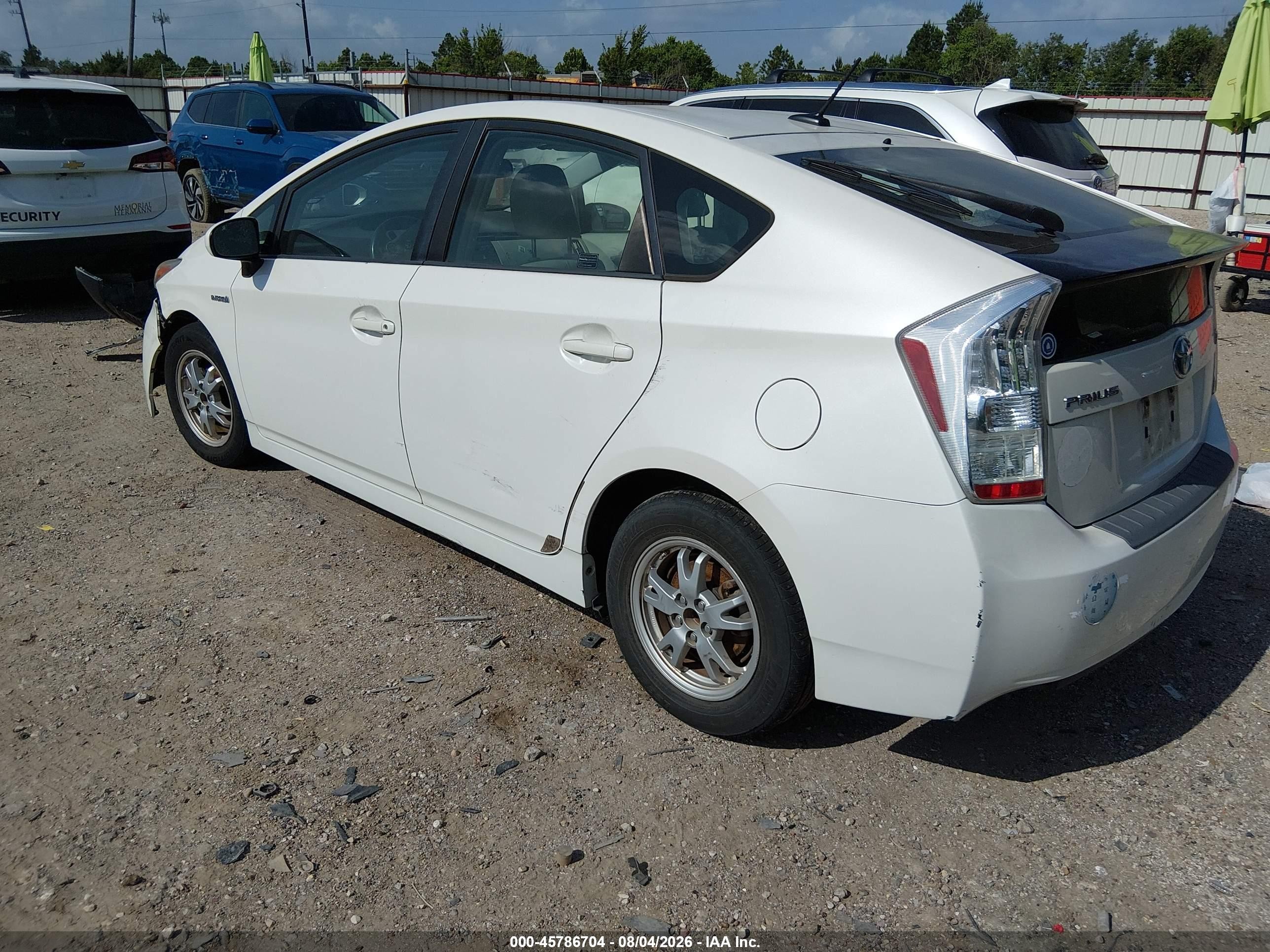 2010 Toyota Prius Iv White vin: JTDKN3DU5A5117554