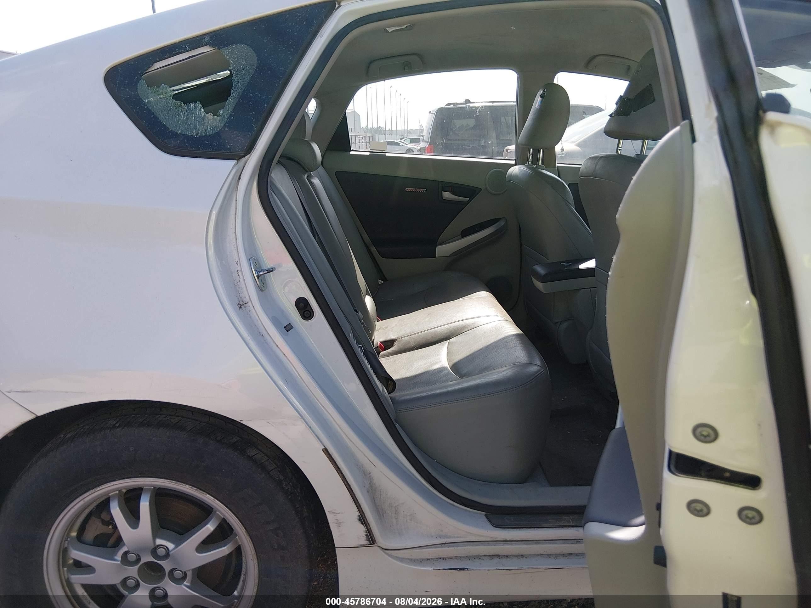 2010 Toyota Prius Iv White vin: JTDKN3DU5A5117554
