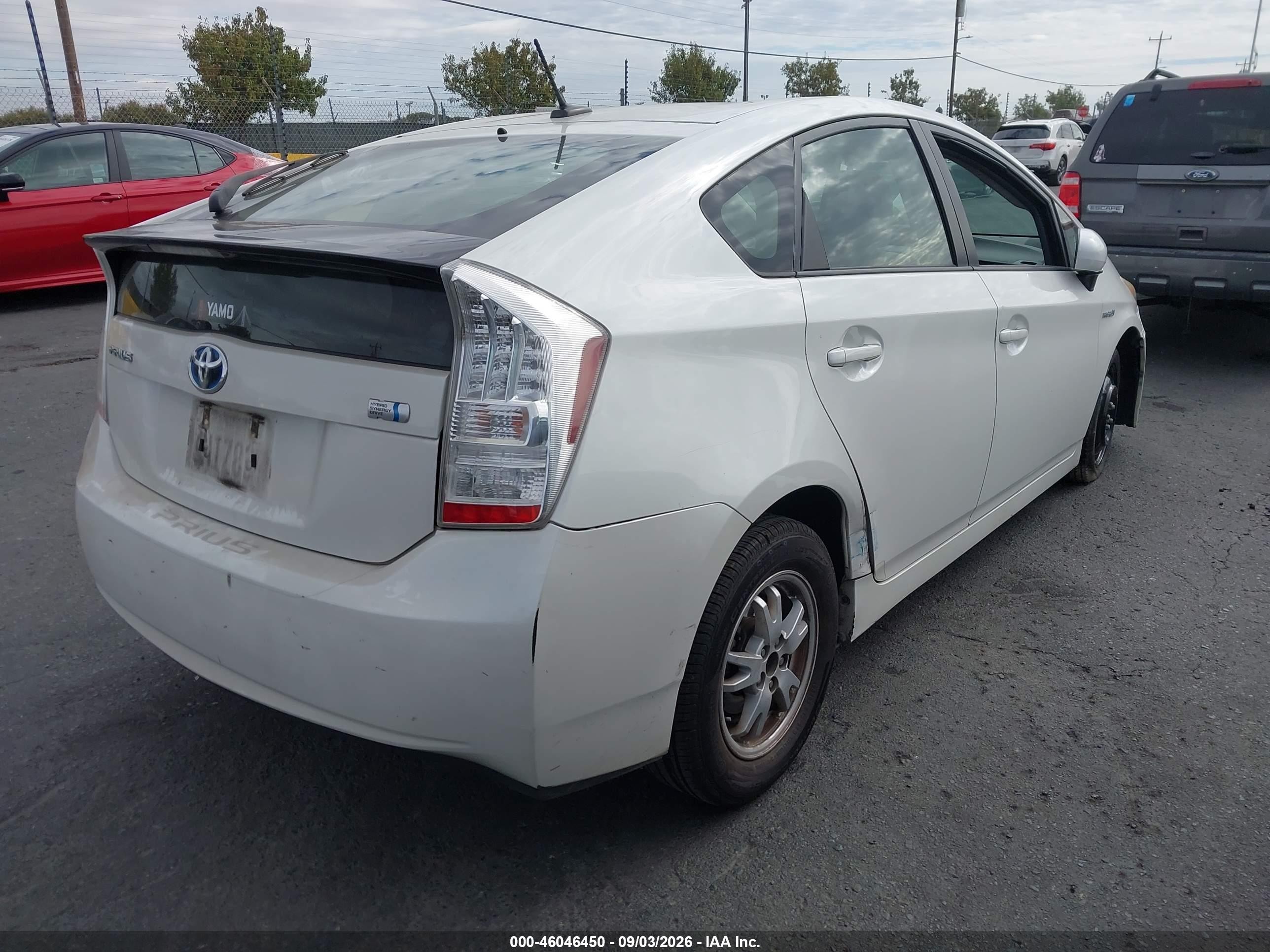 2010 Toyota Prius Ii White vin: JTDKN3DU5A5222739
