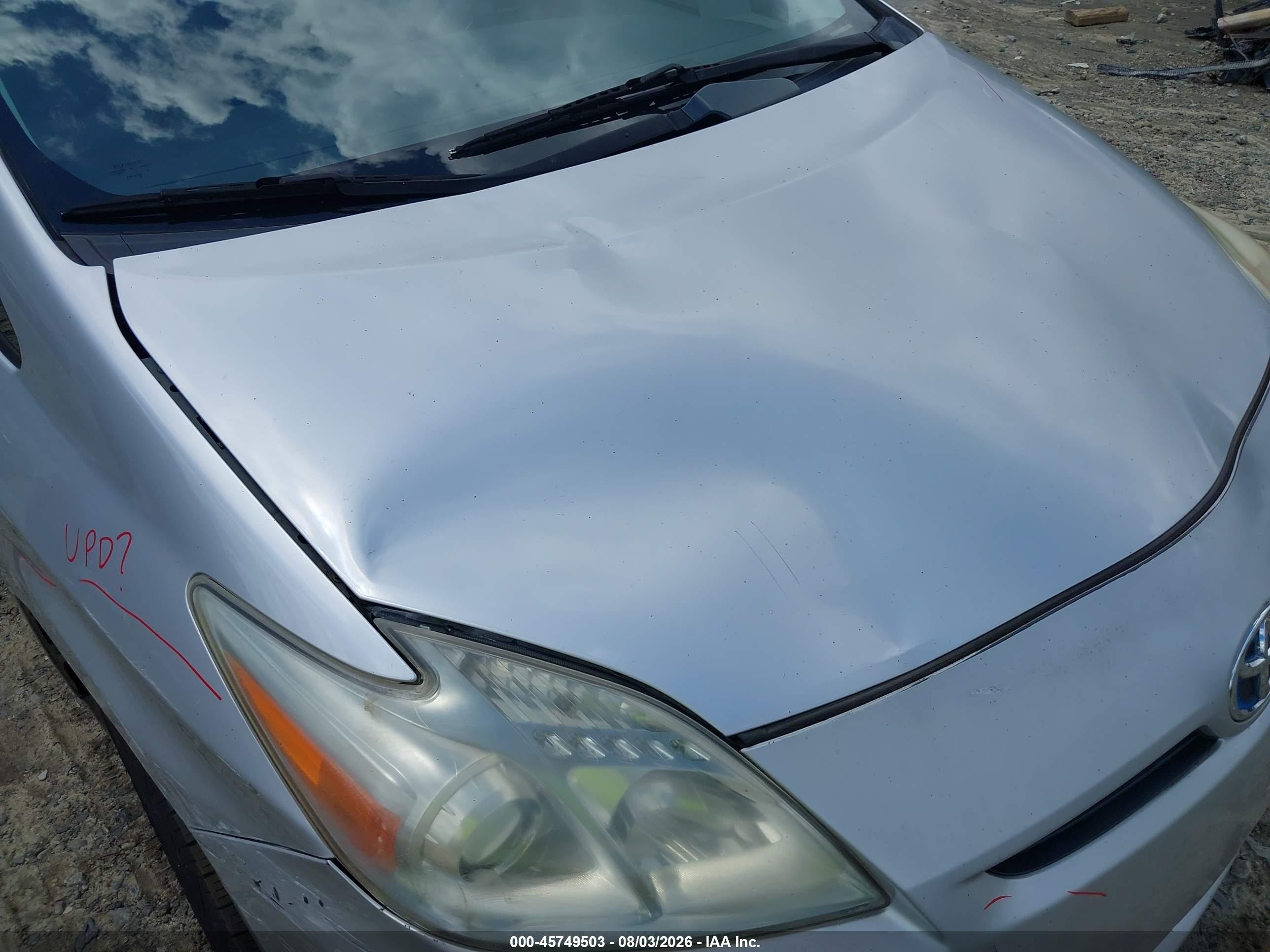 2011 Toyota Prius Four Silver vin: JTDKN3DU5B0266836