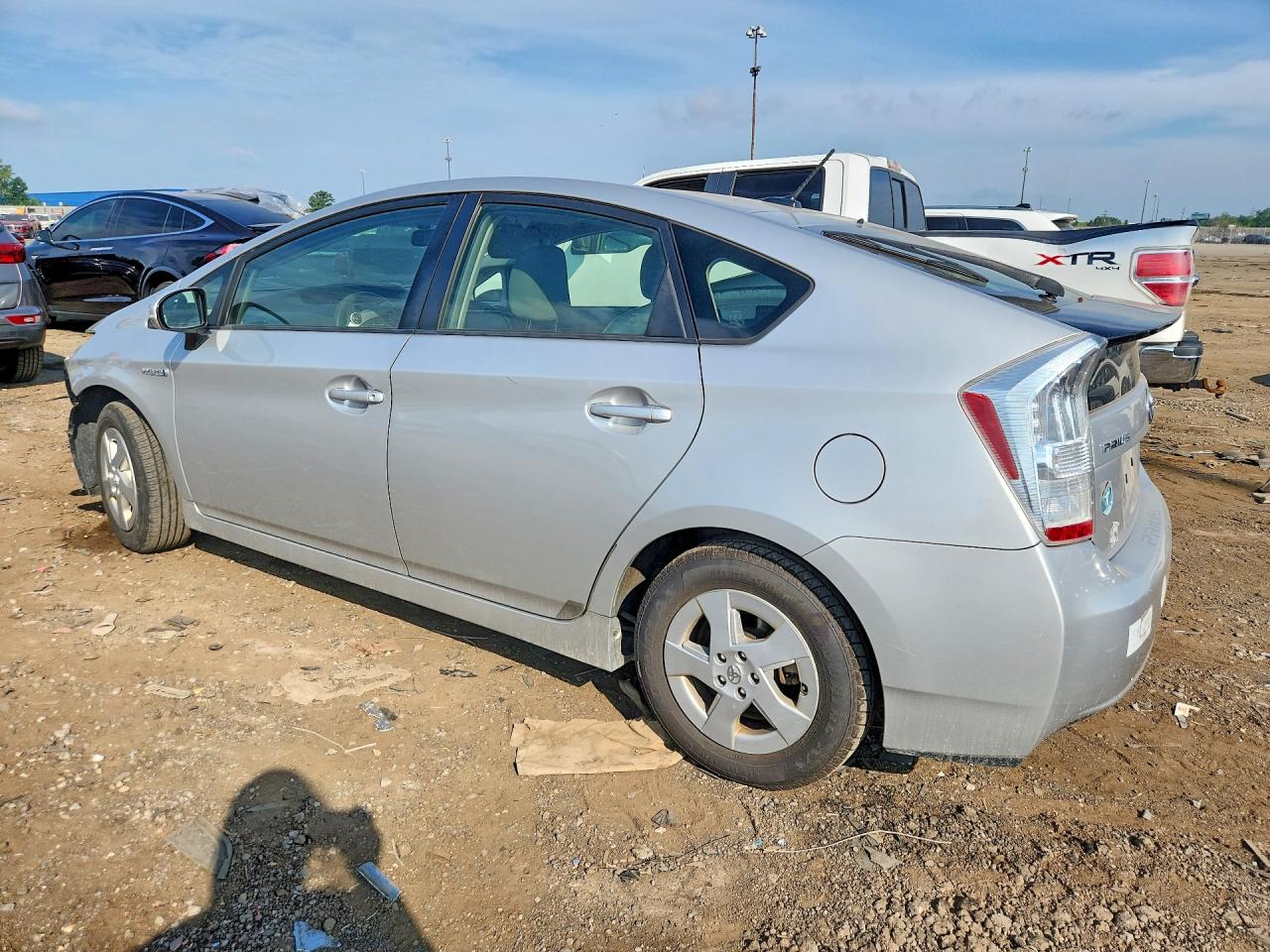 2011 Toyota Prius Two Silver vin: JTDKN3DU5B0270871
