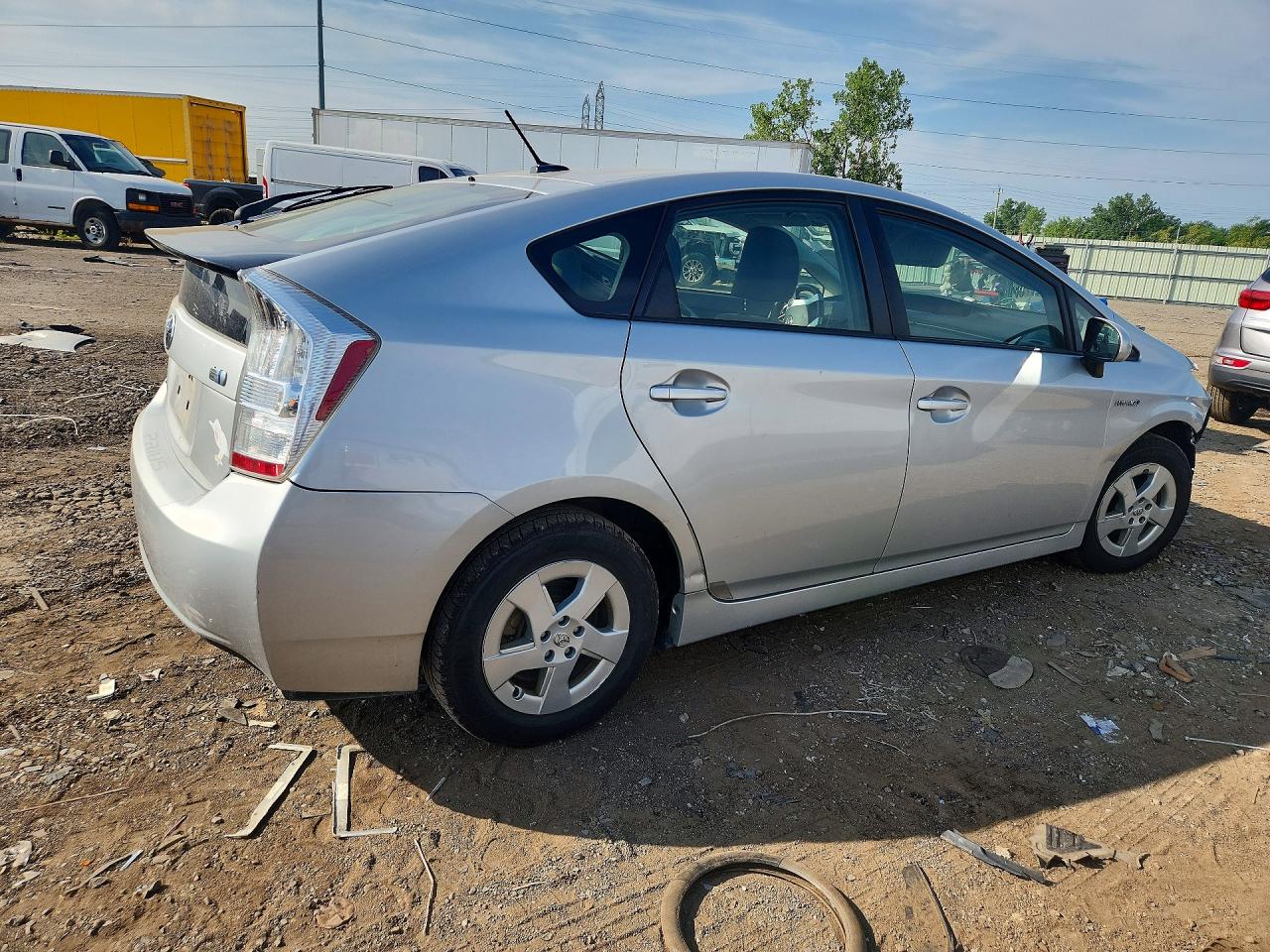 2011 Toyota Prius Two Silver vin: JTDKN3DU5B0270871