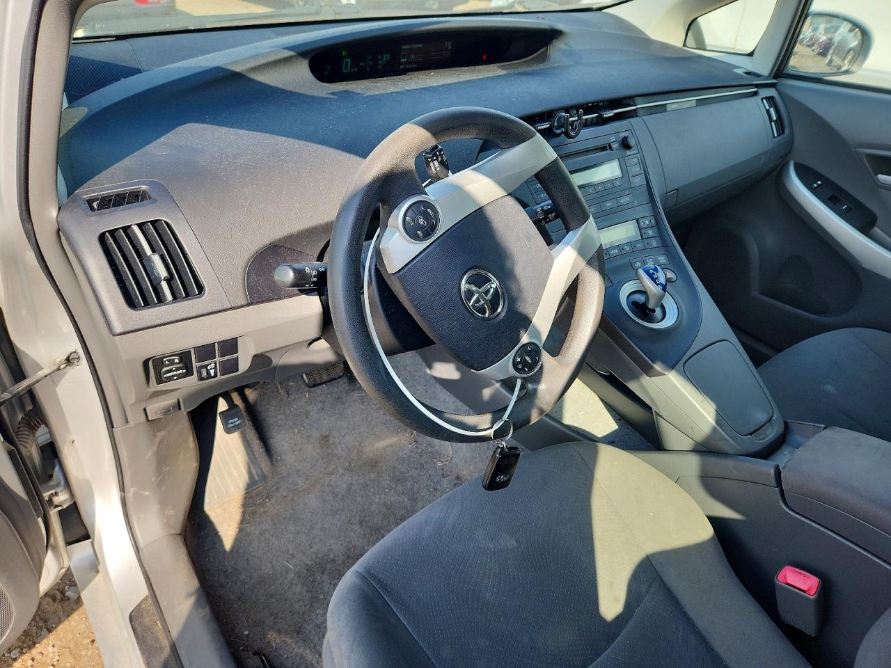 2011 Toyota Prius Two Silver vin: JTDKN3DU5B0270871