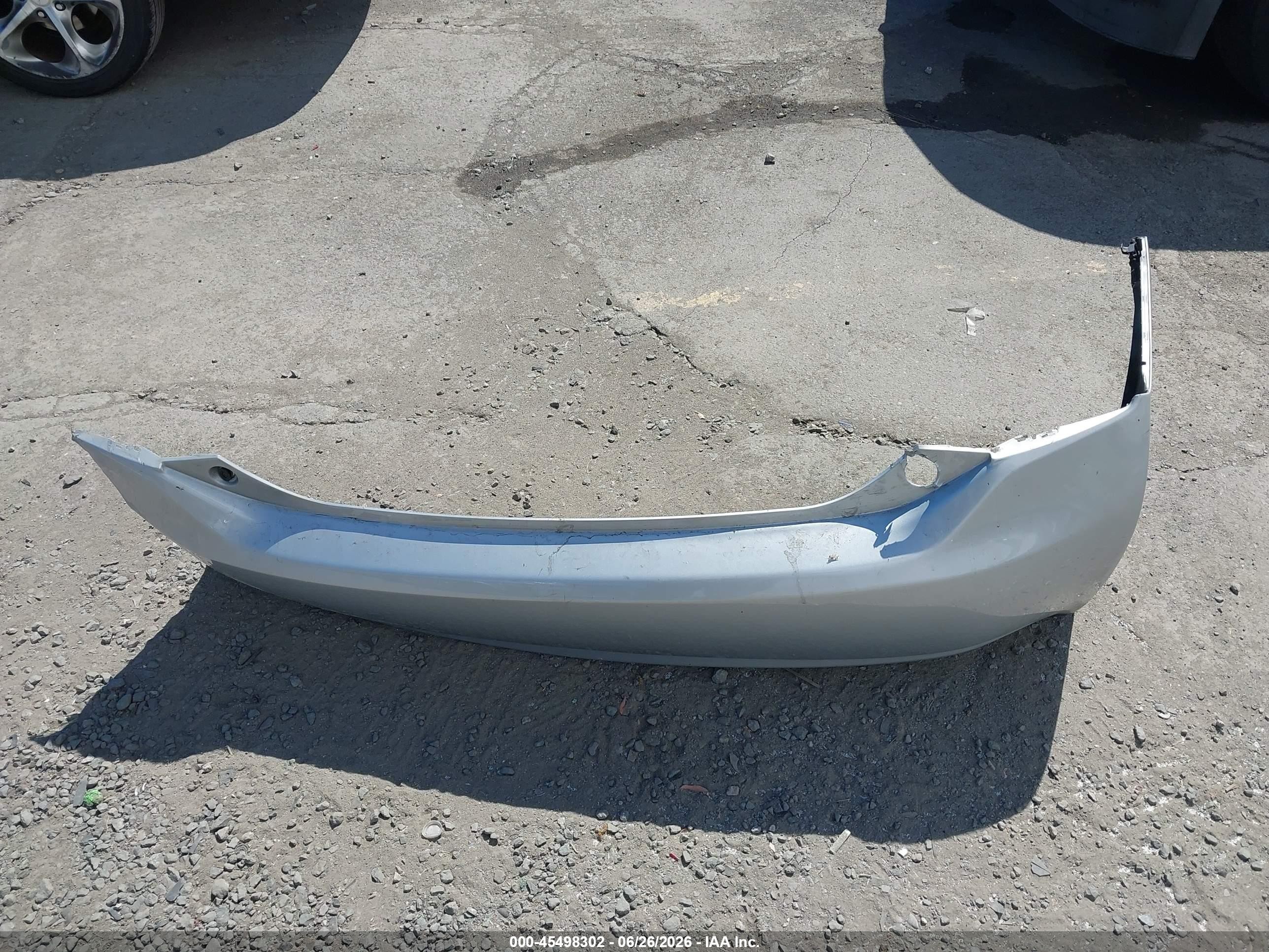 2011 Toyota Prius Three Серебряный vin: JTDKN3DU5B0276749