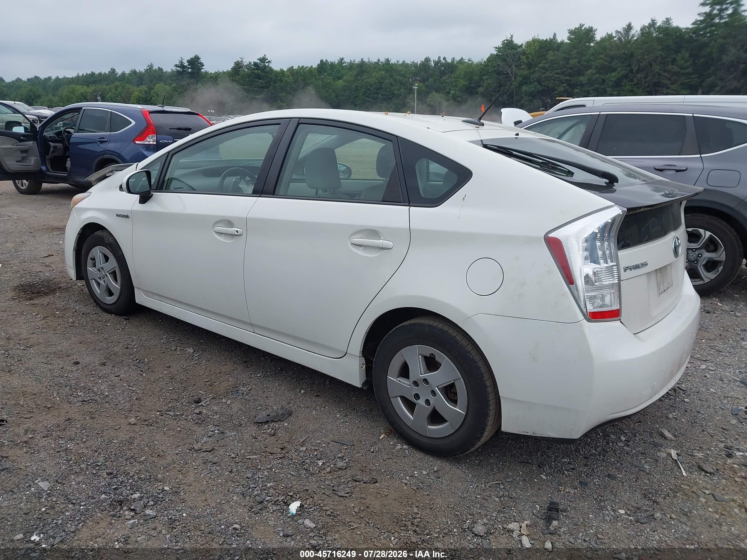 2011 Toyota Prius Two White vin: JTDKN3DU5B0279277