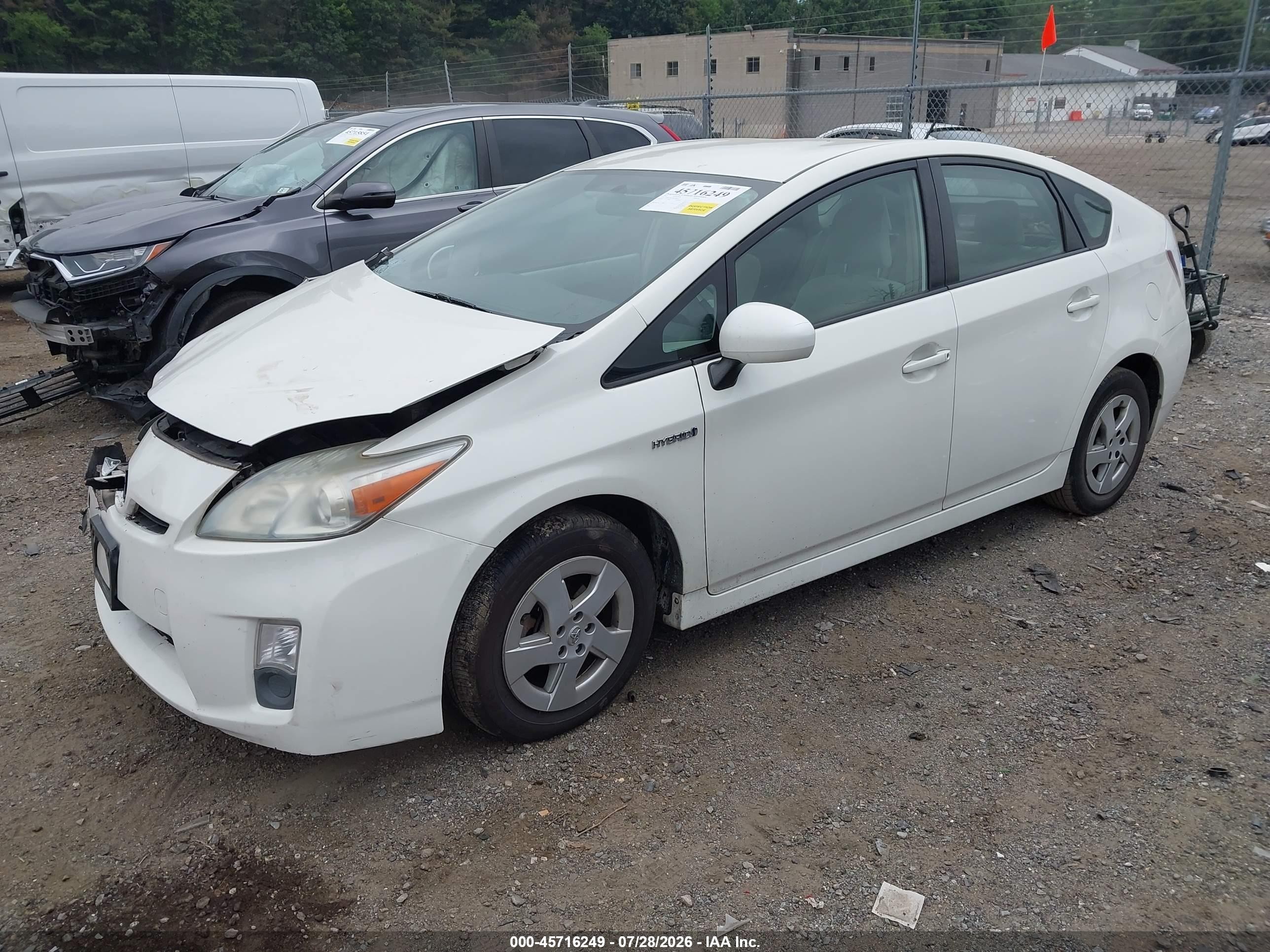 2011 Toyota Prius Two White vin: JTDKN3DU5B0279277