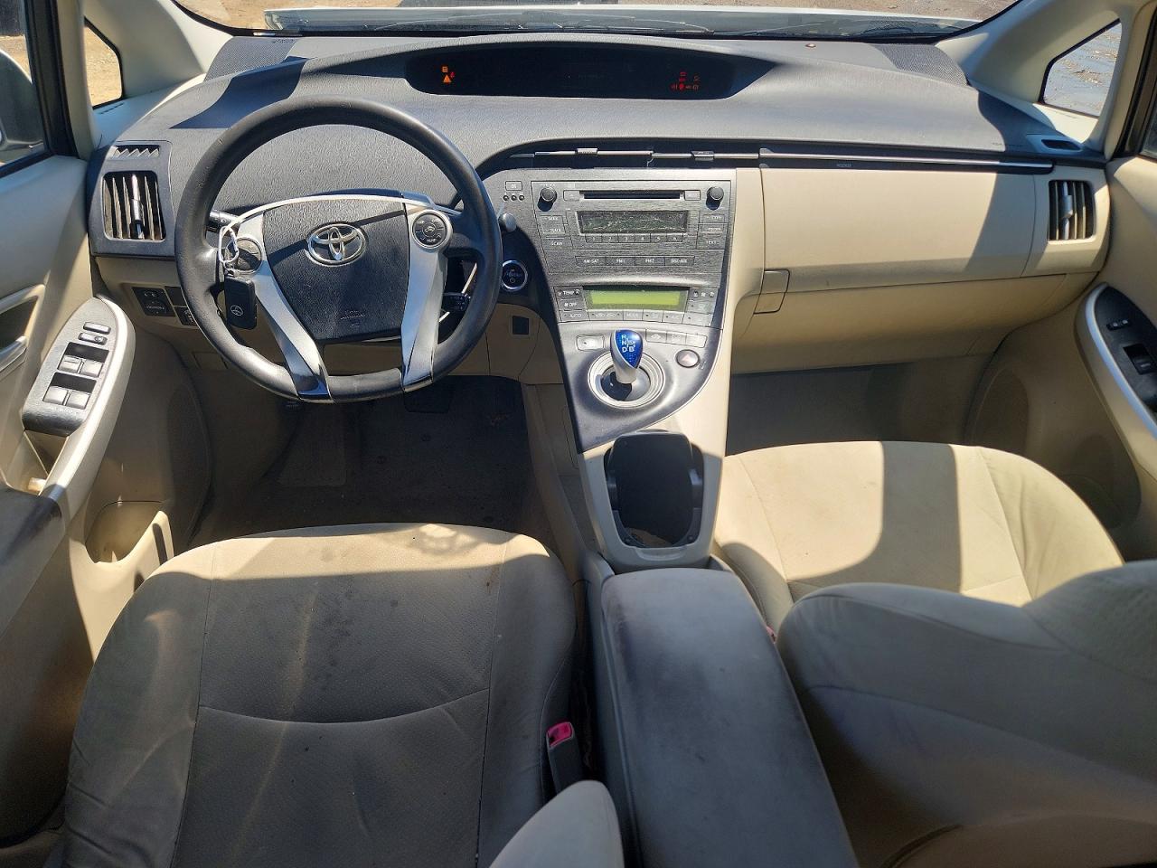 2011 Toyota Prius Two White vin: JTDKN3DU5B0285774