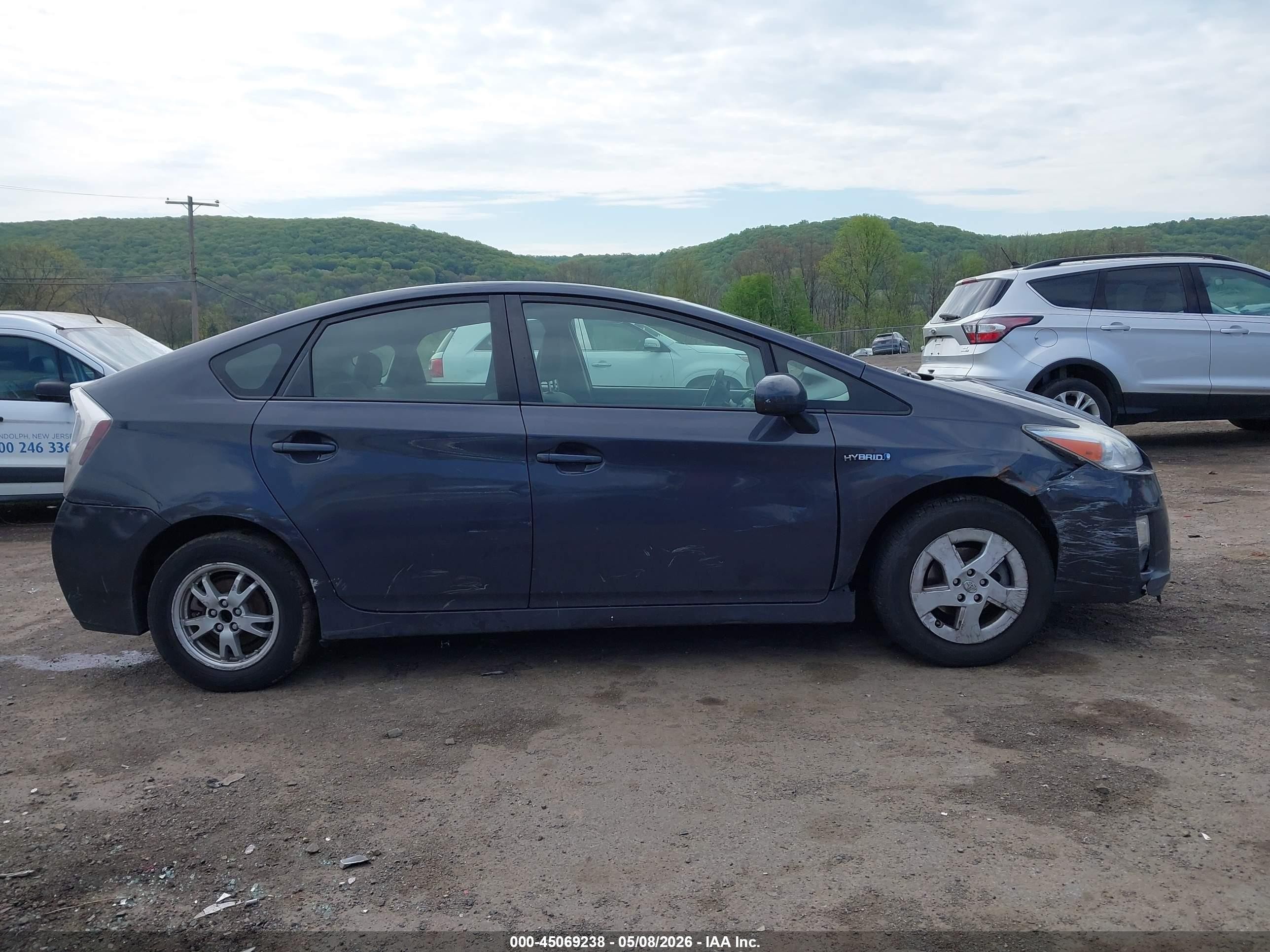 2011 Toyota Prius Three Gray vin: JTDKN3DU5B0294698