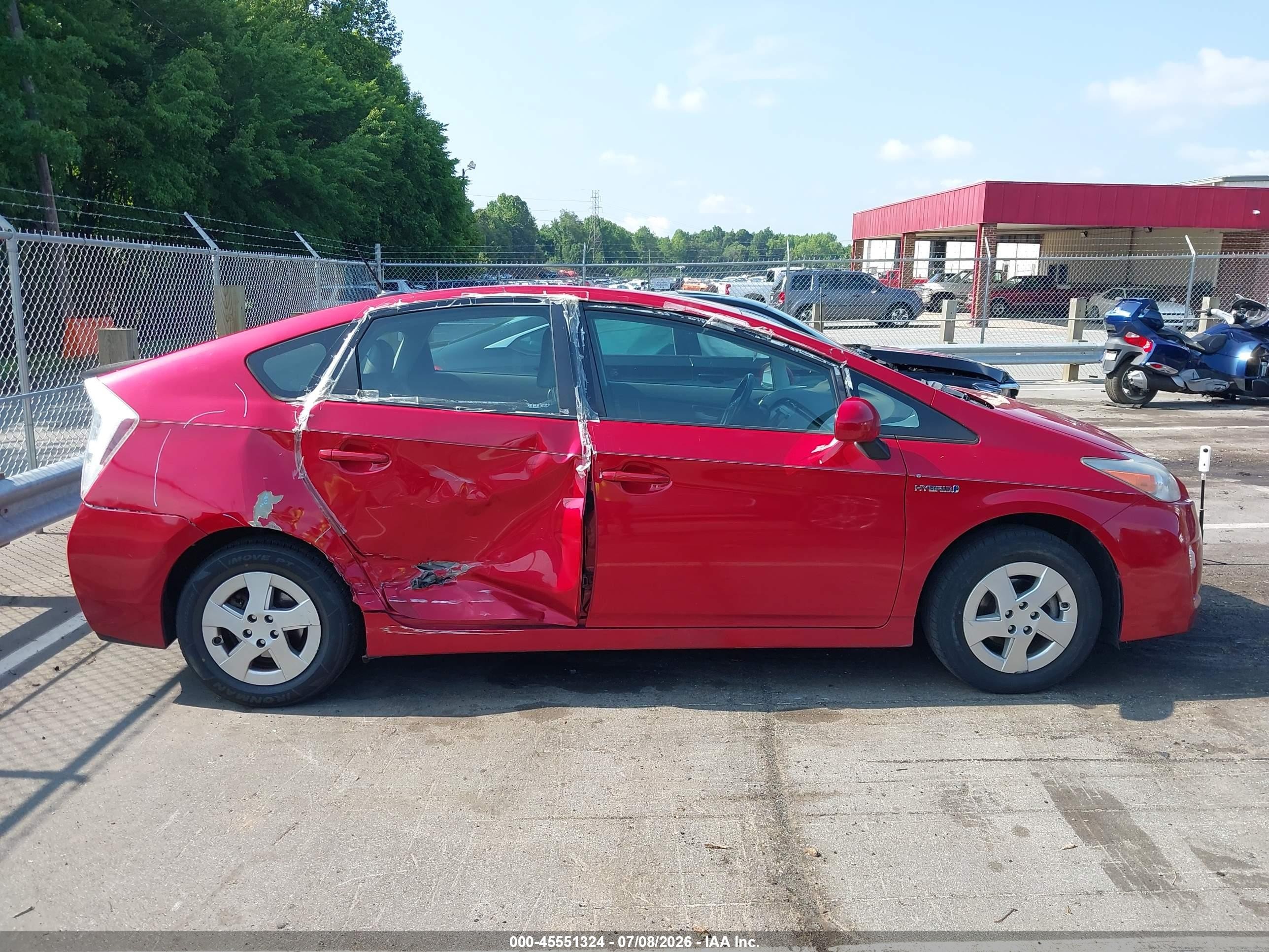 2011 Toyota Prius Four Red vin: JTDKN3DU5B0313573