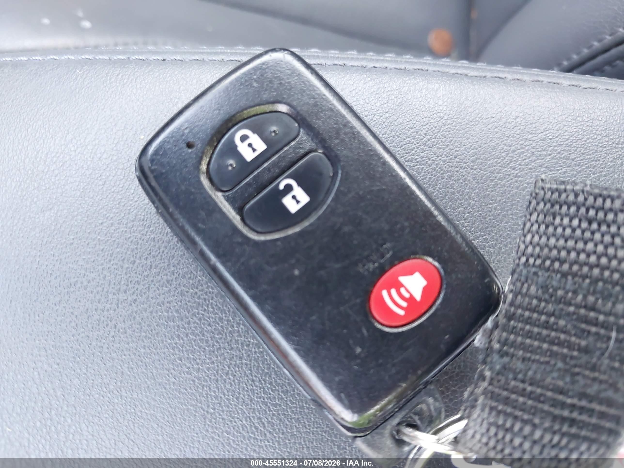 2011 Toyota Prius Four Red vin: JTDKN3DU5B0313573