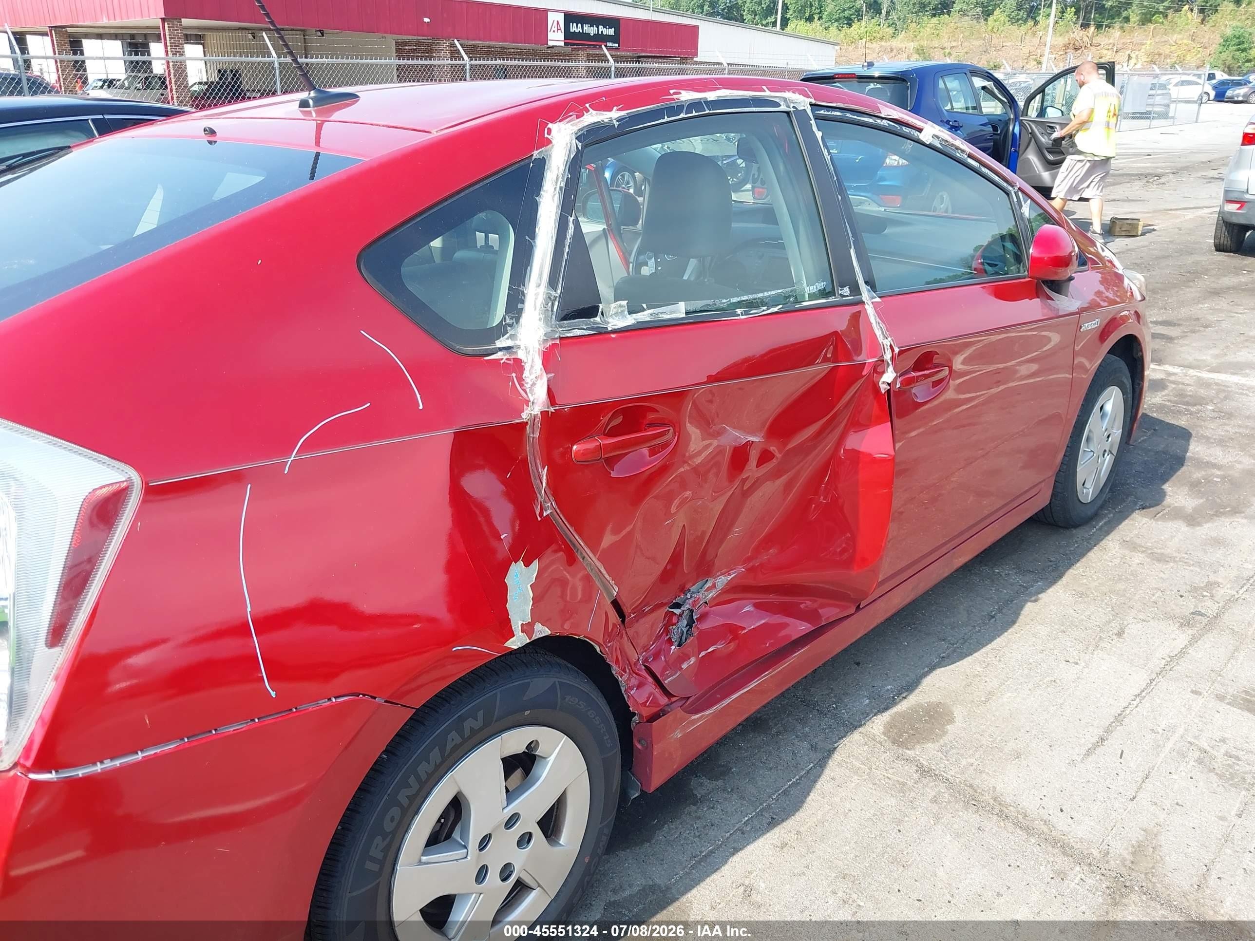 2011 Toyota Prius Four Red vin: JTDKN3DU5B0313573