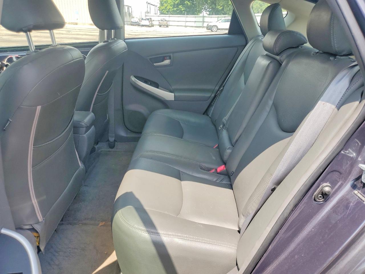 2011 Toyota Prius Two Серый vin: JTDKN3DU5B0319373