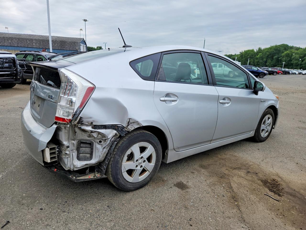 2011 Toyota Prius Four Silver vin: JTDKN3DU5B0319681
