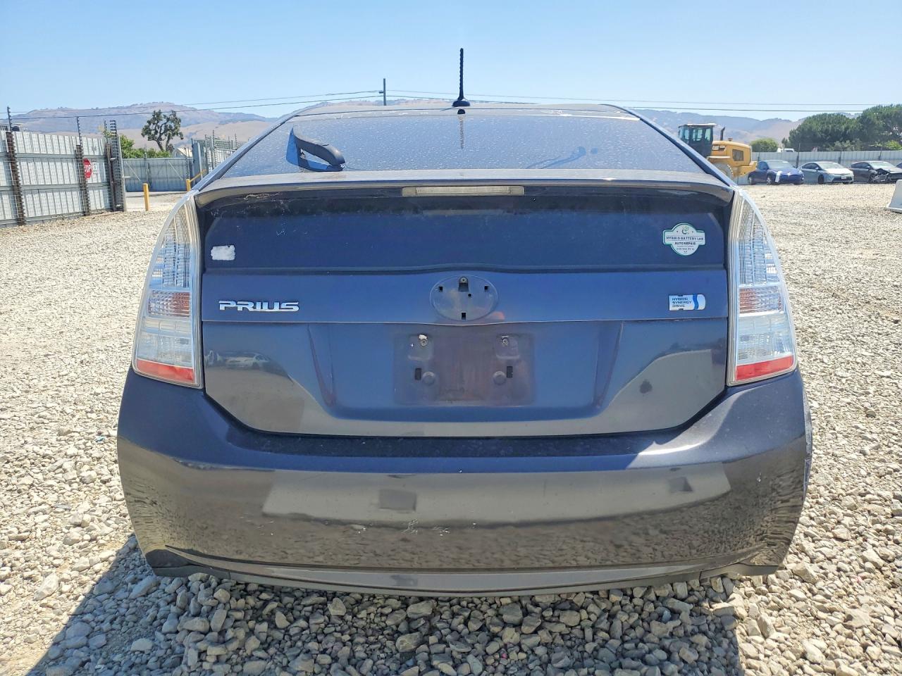 2011 Toyota Prius Two Gray vin: JTDKN3DU5B0325058