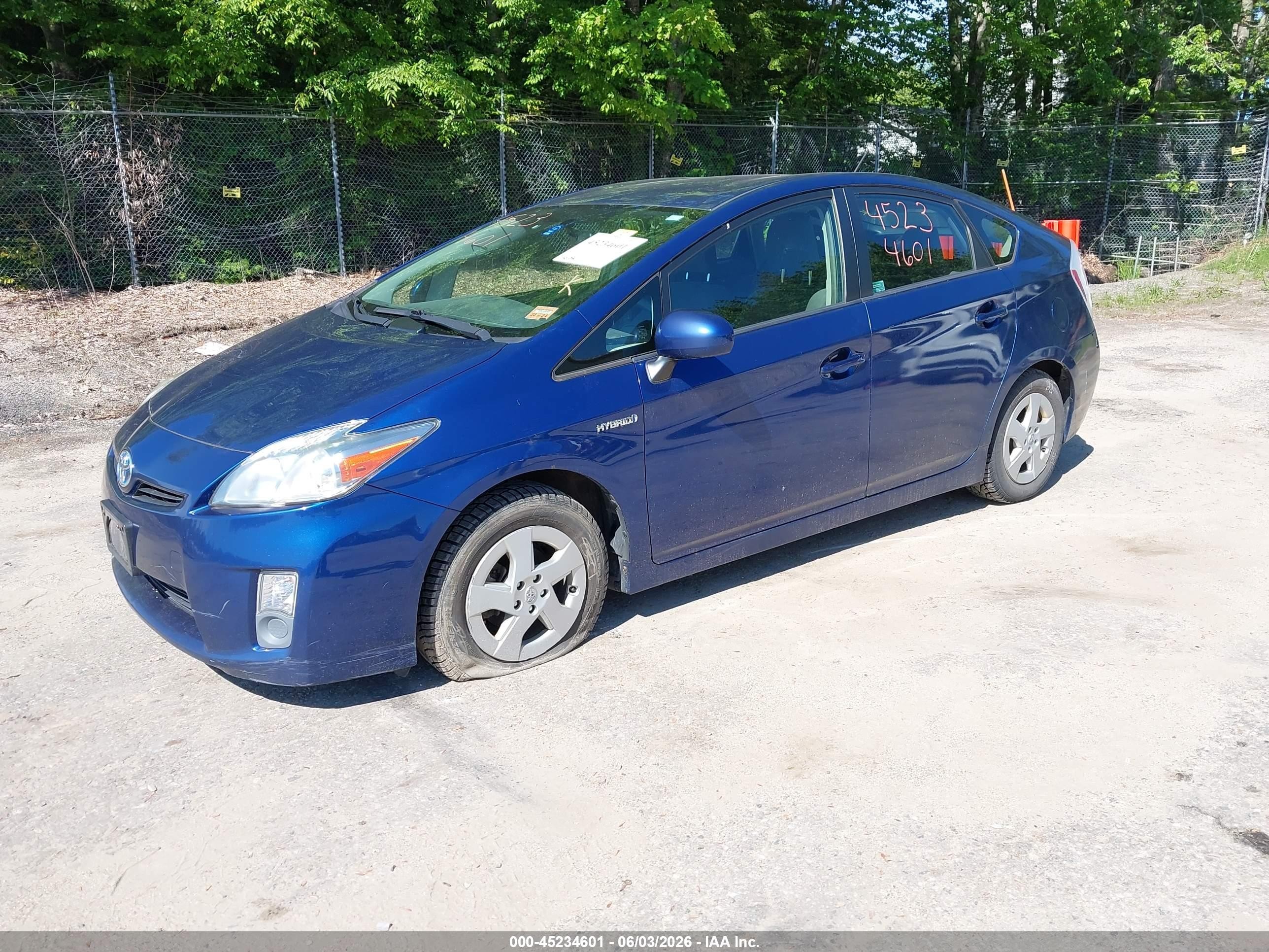 2011 Toyota Prius Three Blue vin: JTDKN3DU5B0325092