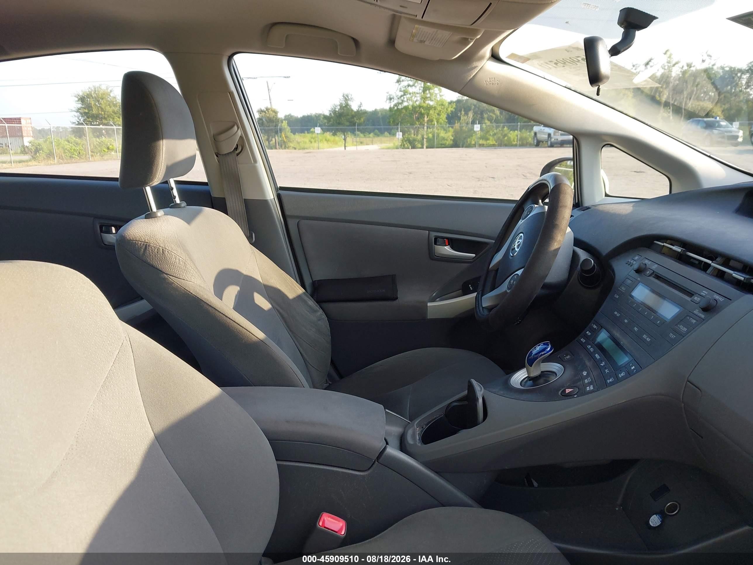 2011 Toyota Prius Two Silver vin: JTDKN3DU5B1403252