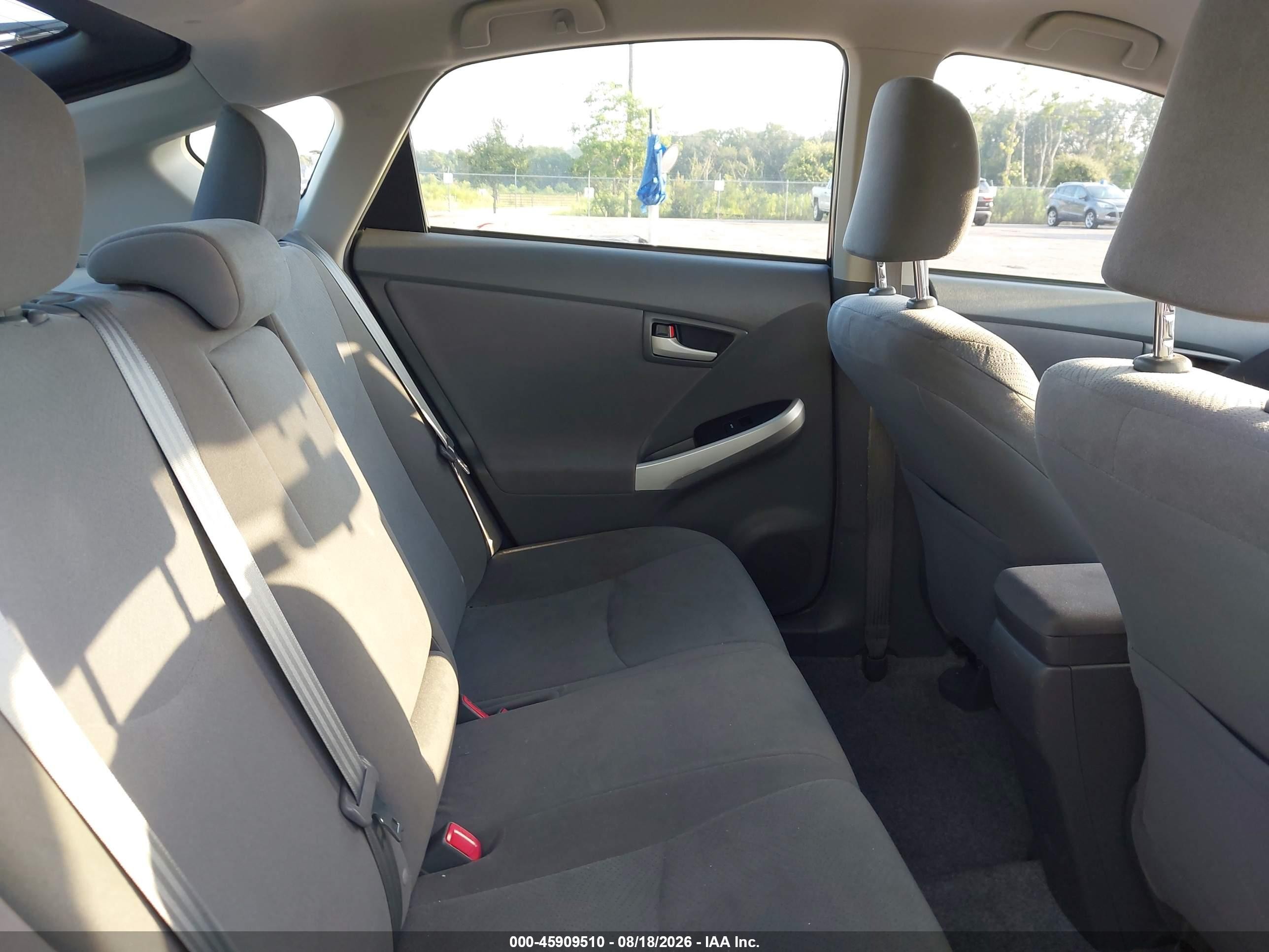 2011 Toyota Prius Two Silver vin: JTDKN3DU5B1403252