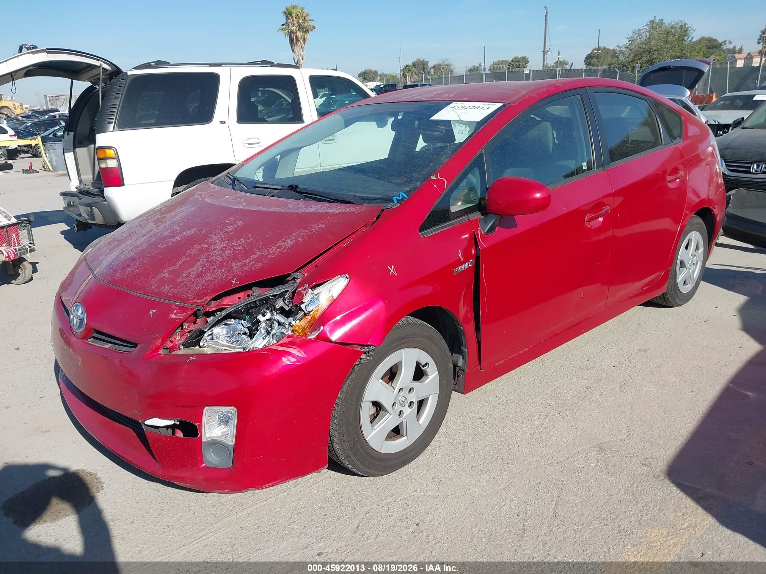 2011 Toyota Prius Two Красный vin: JTDKN3DU5B1433075