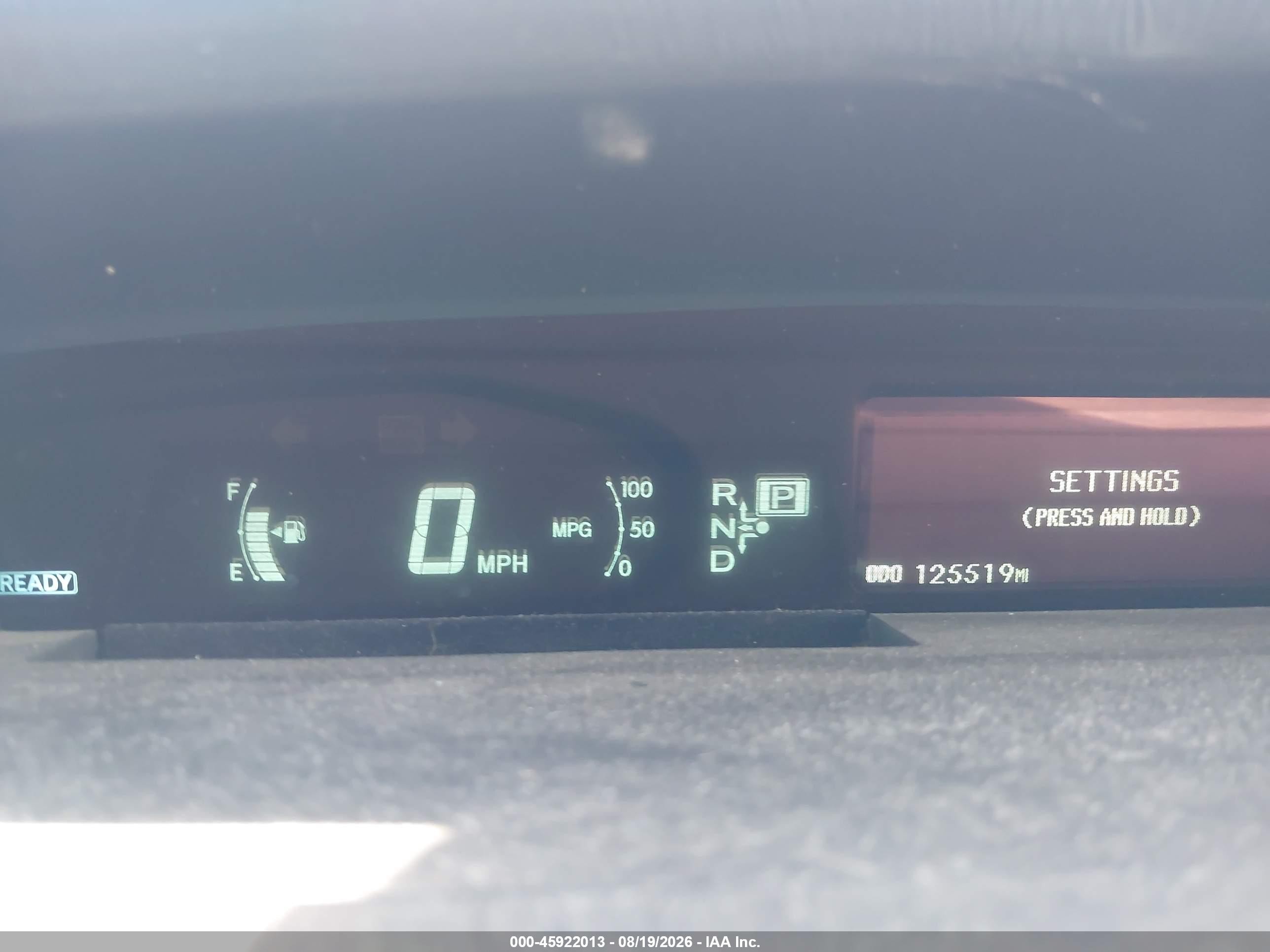 2011 Toyota Prius Two Красный vin: JTDKN3DU5B1433075