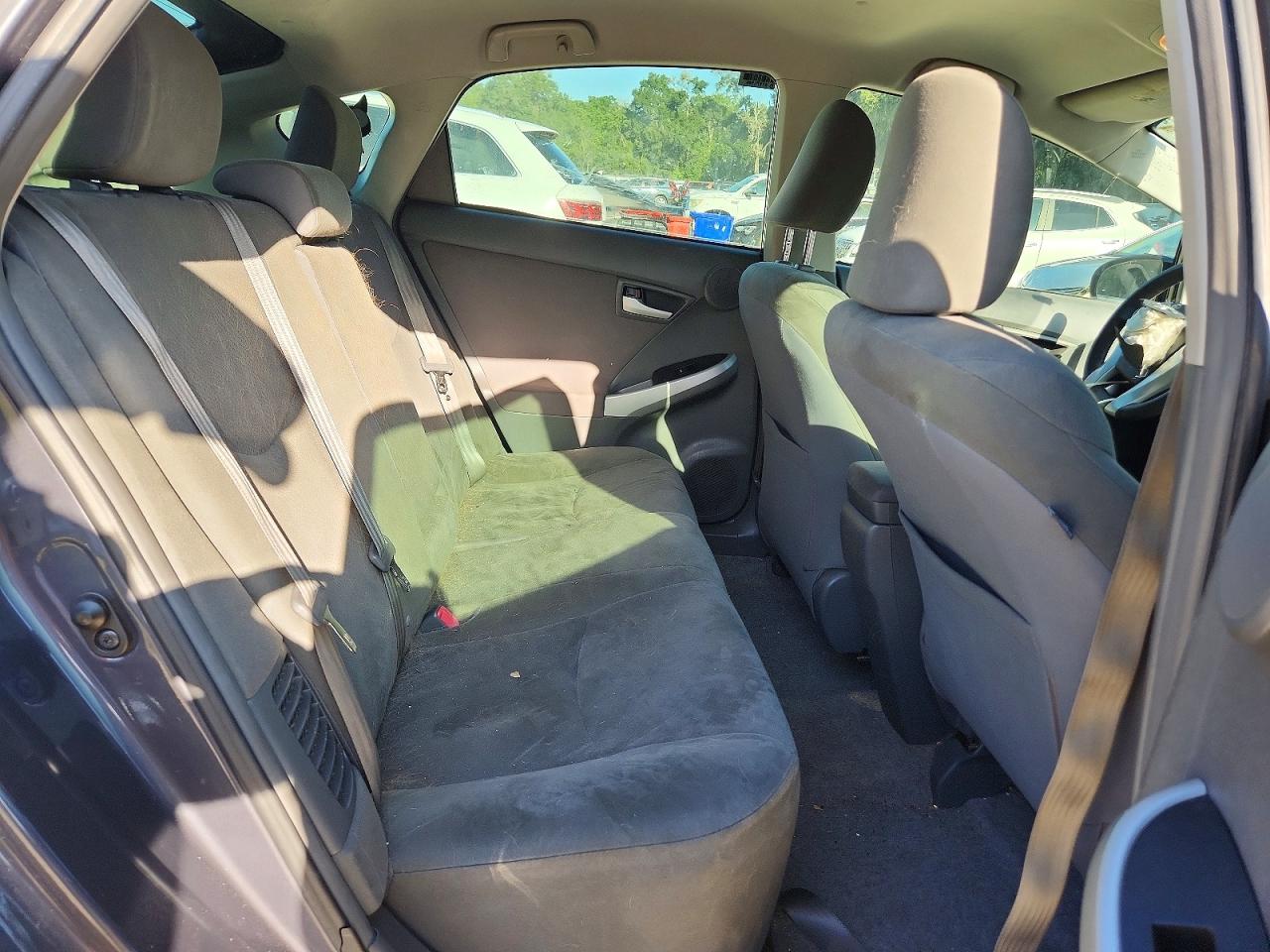 2011 Toyota Prius Three Gray vin: JTDKN3DU5B1440317
