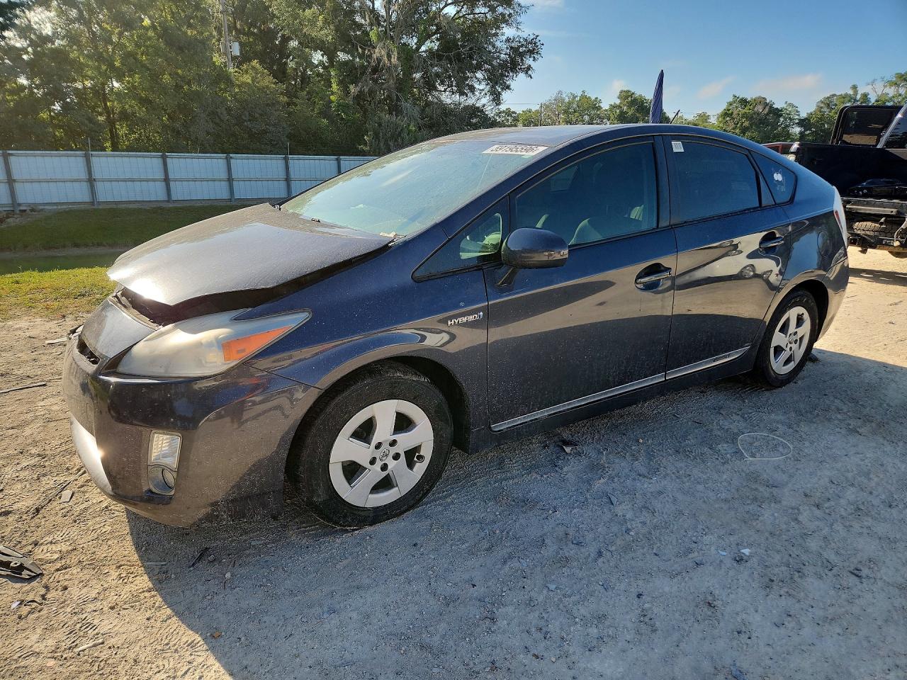 2011 Toyota Prius Three Gray vin: JTDKN3DU5B1440317