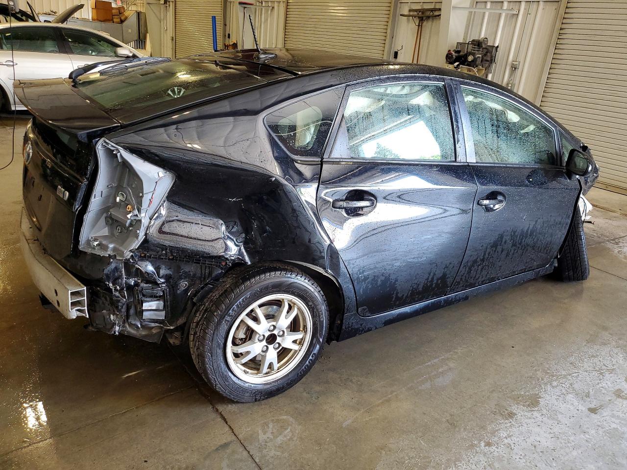 2011 Toyota Prius Three Черный vin: JTDKN3DU5B1441998