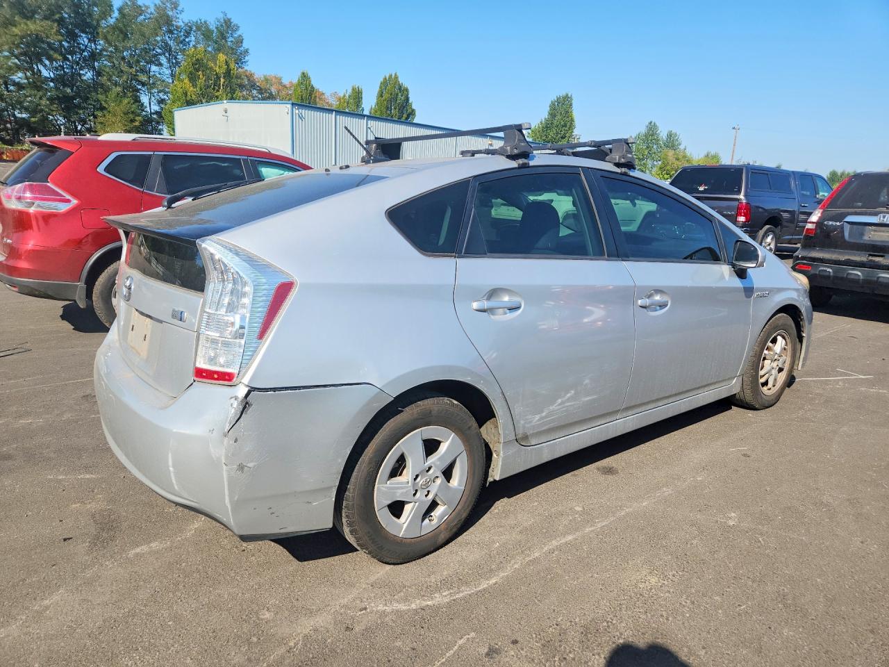 2011 Toyota Prius Two Silver vin: JTDKN3DU5B1466609