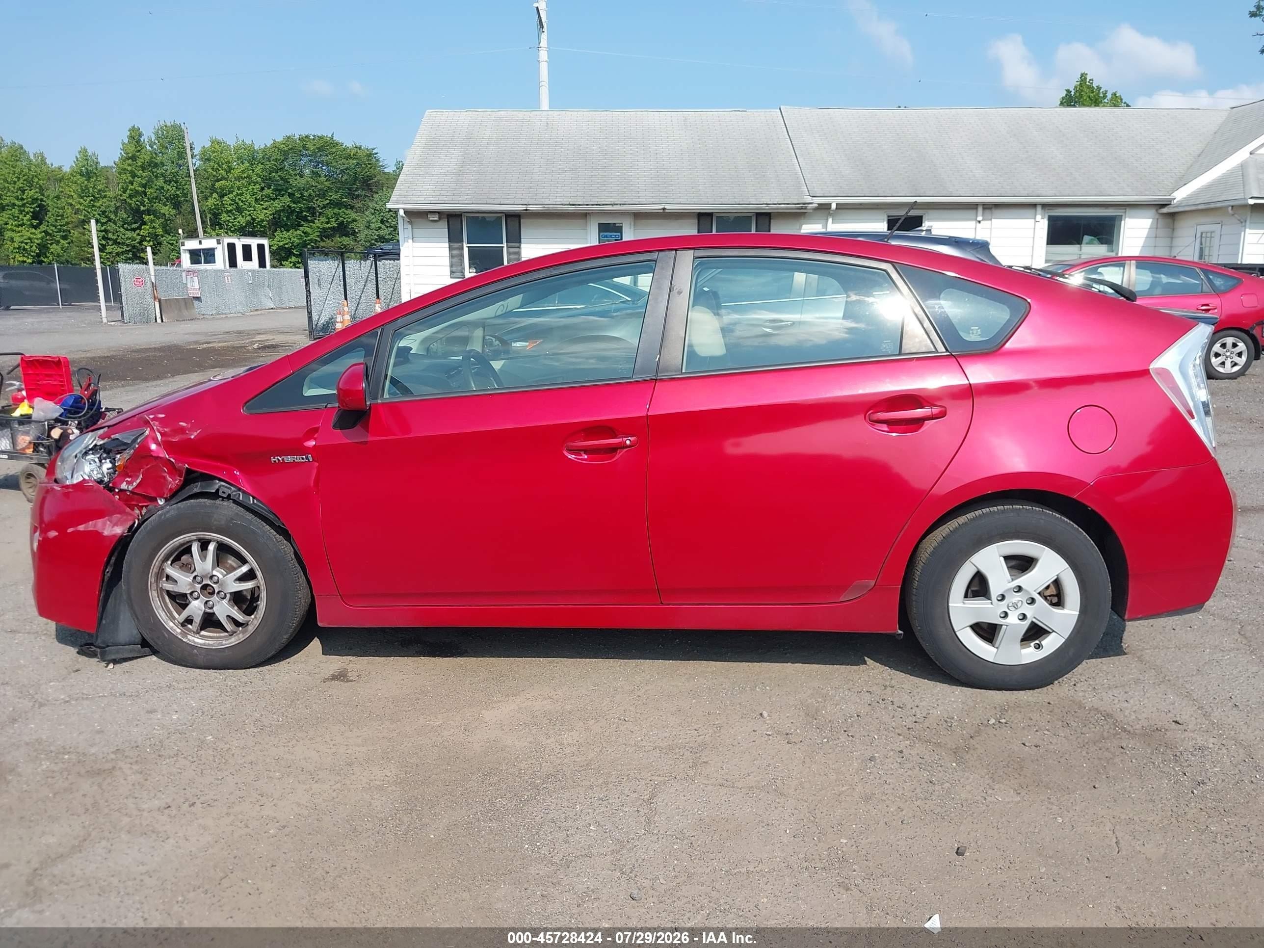 2011 Toyota Prius Two Red vin: JTDKN3DU5B1473589