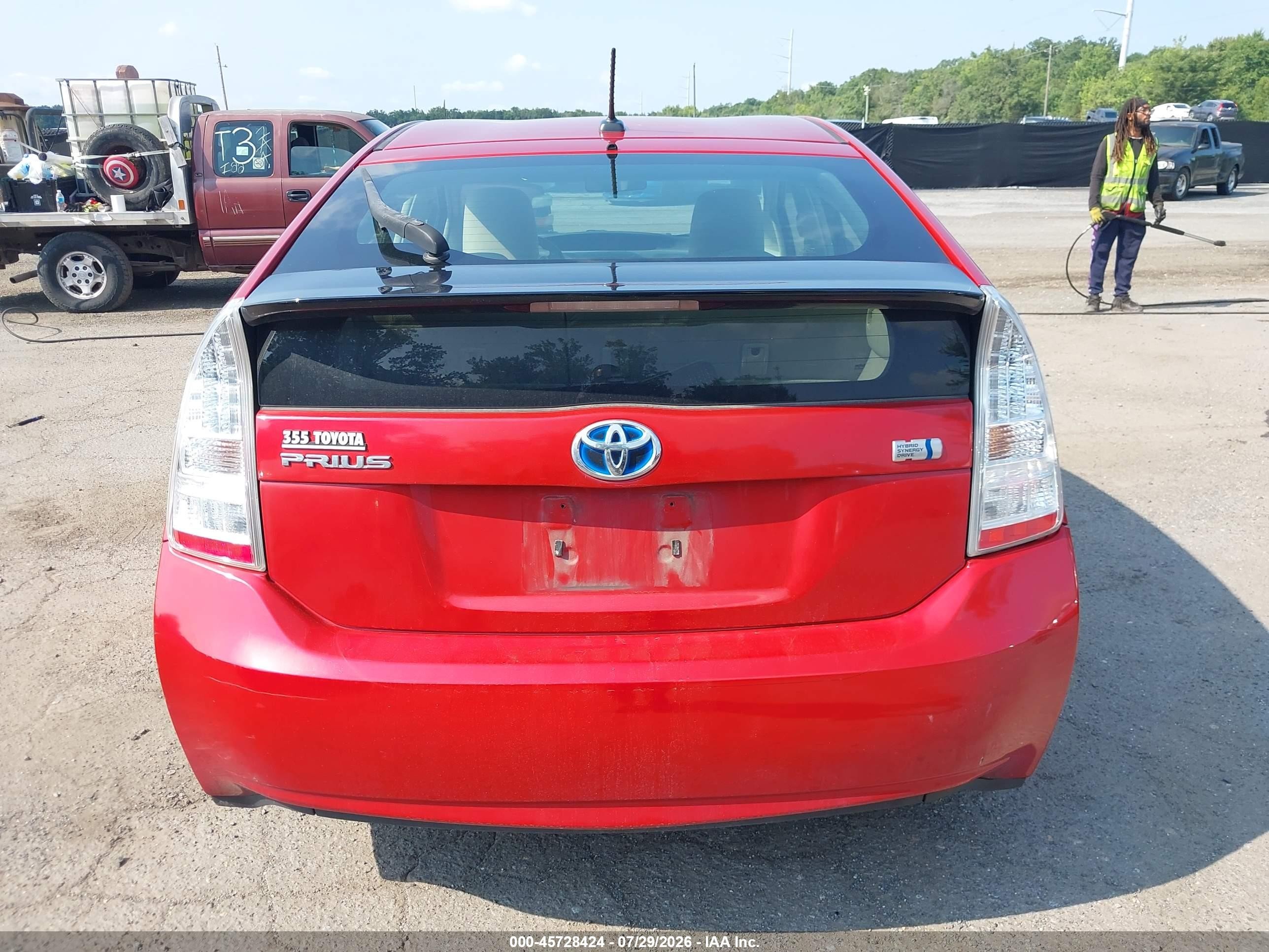 2011 Toyota Prius Two Red vin: JTDKN3DU5B1473589