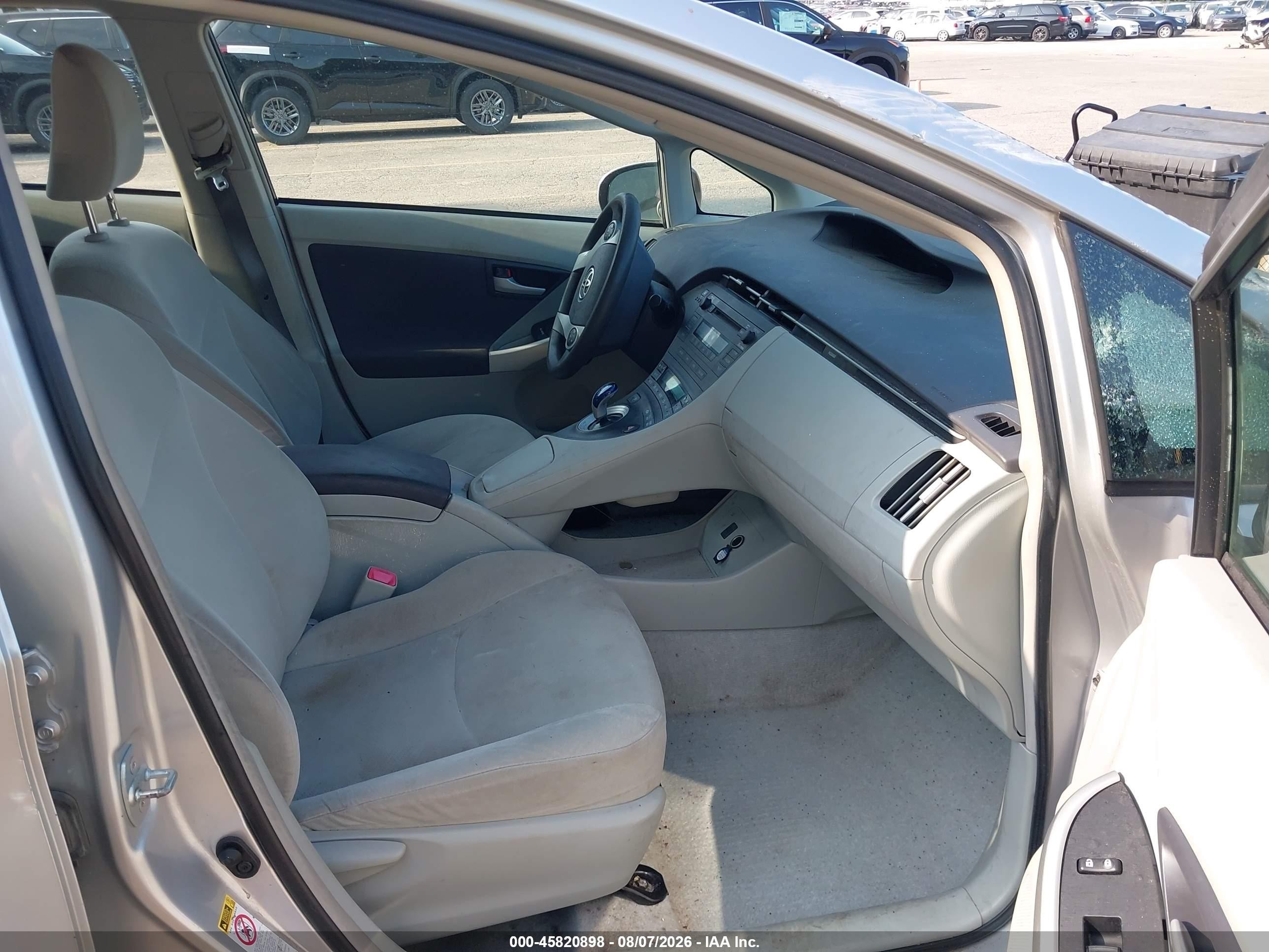 2011 Toyota Prius Two Silver vin: JTDKN3DU5B1474046